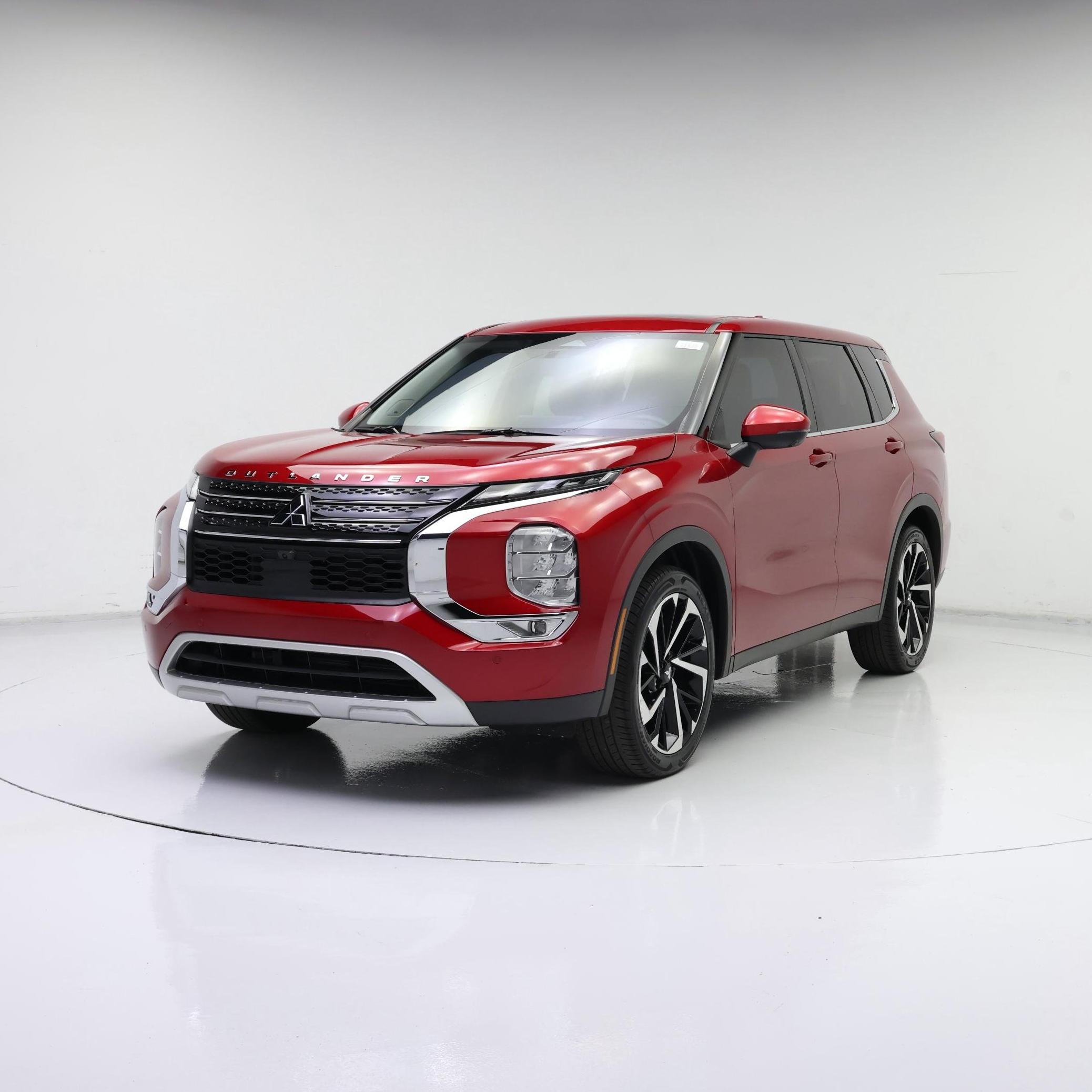 Thumbnail: 2024 Mitsubishi Outlander - 4