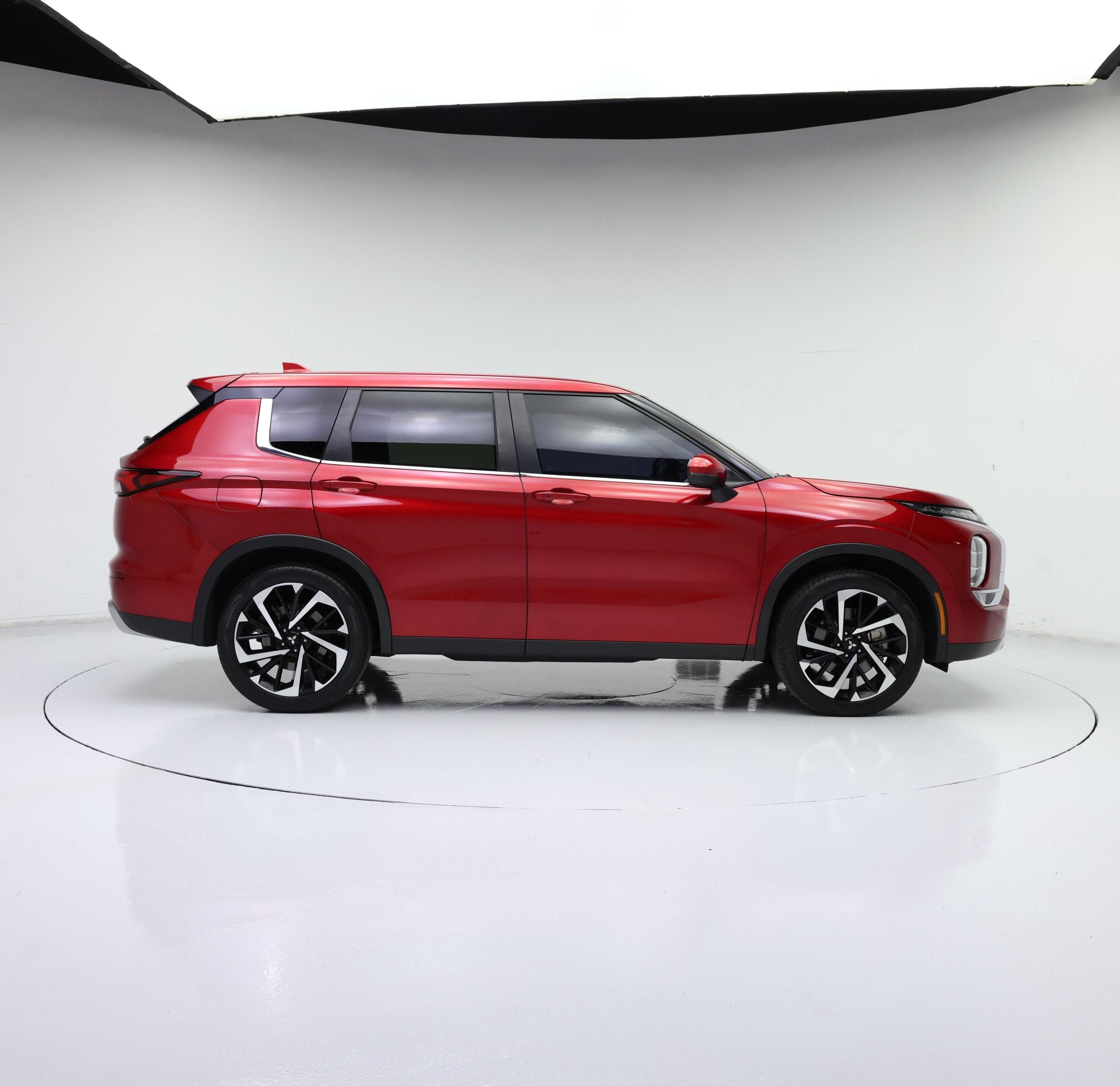 Thumbnail: 2024 Mitsubishi Outlander - 7