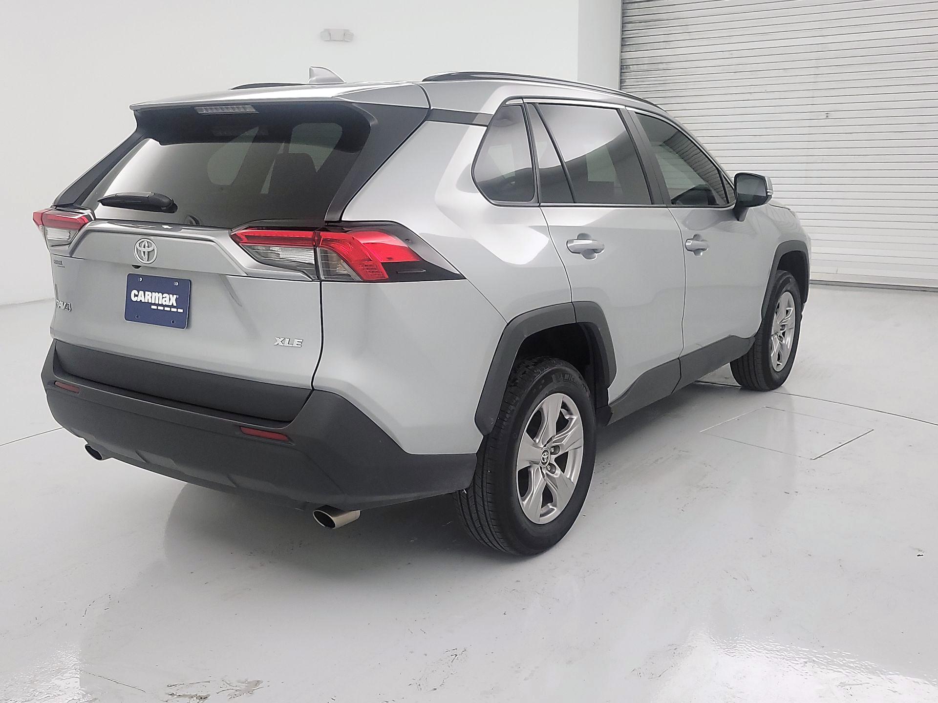 Thumbnail: 2022 Toyota RAV4 - 5