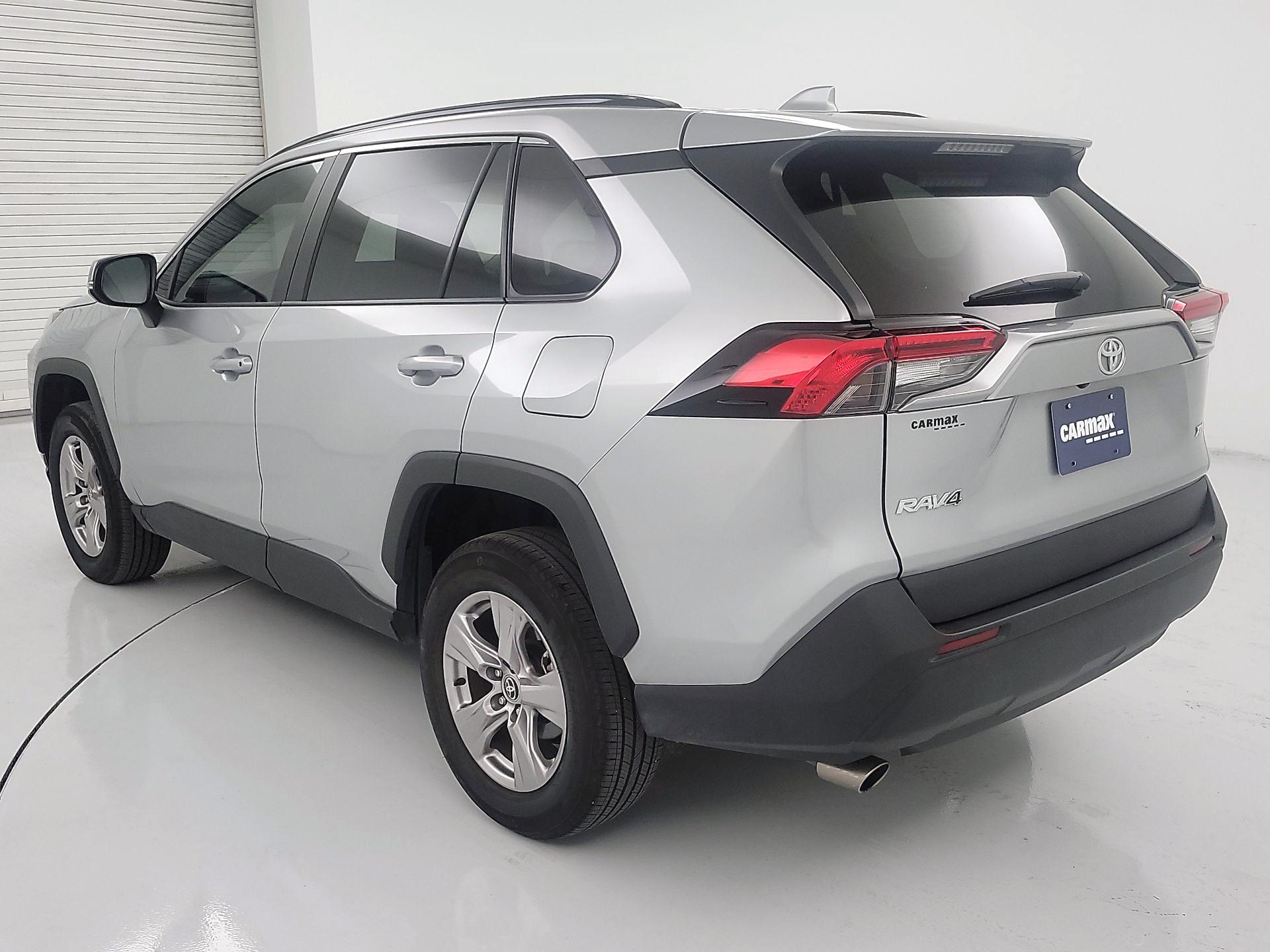 Thumbnail: 2022 Toyota RAV4 - 7