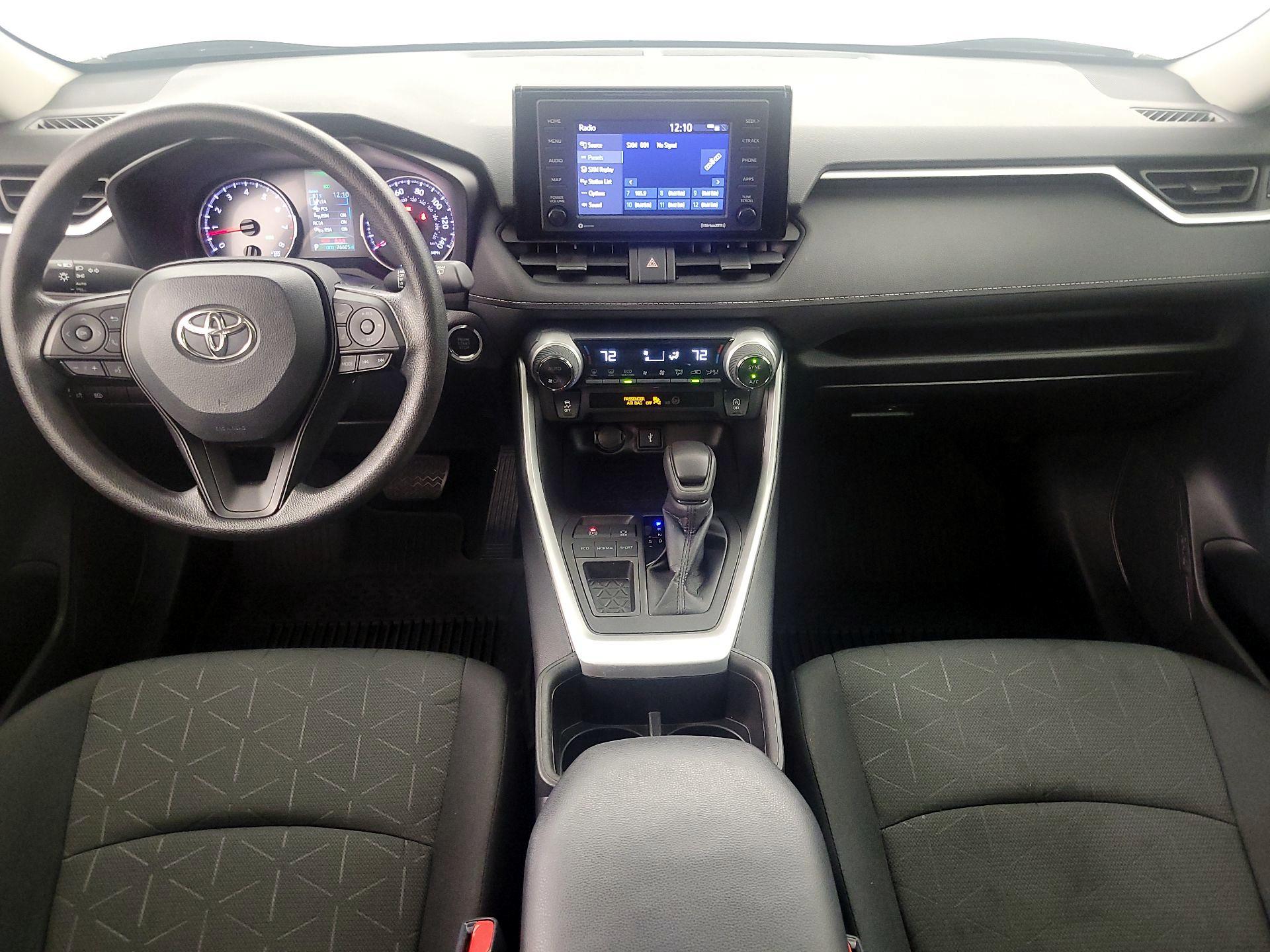 Thumbnail: 2022 Toyota RAV4 - 8