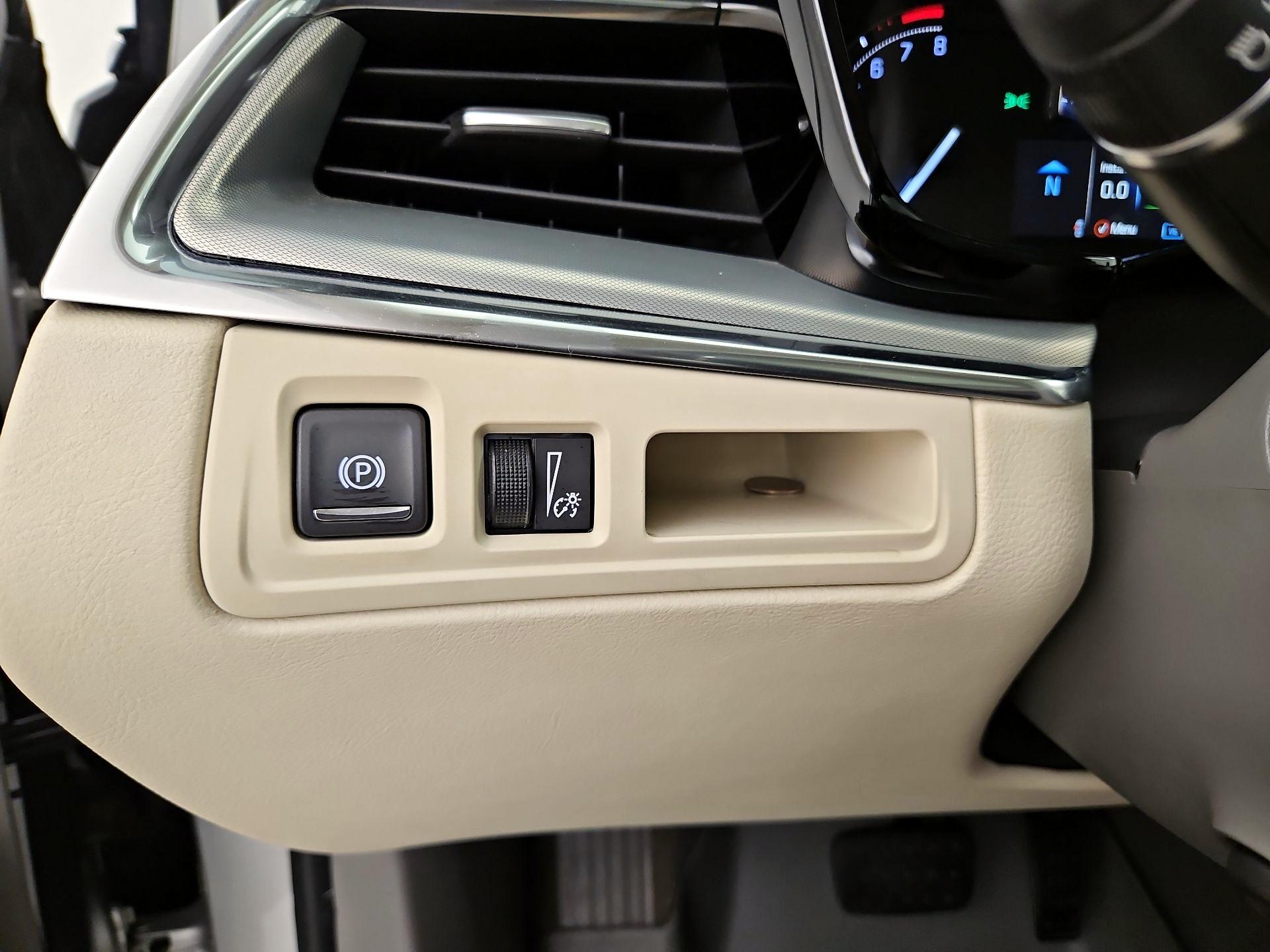 Thumbnail: 2019 Cadillac XT5 - 13