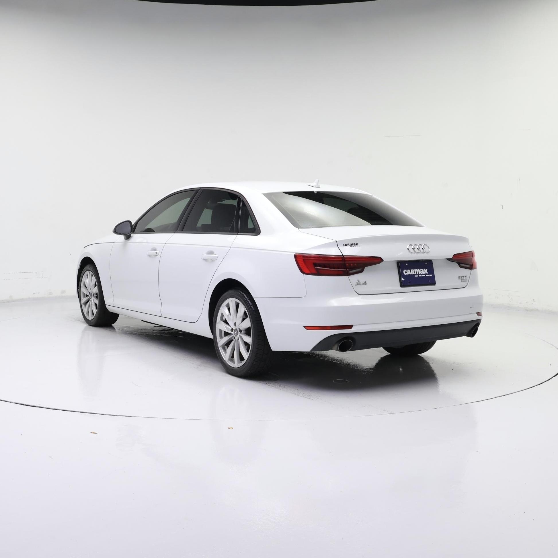 Thumbnail: 2017 Audi A4 - 2