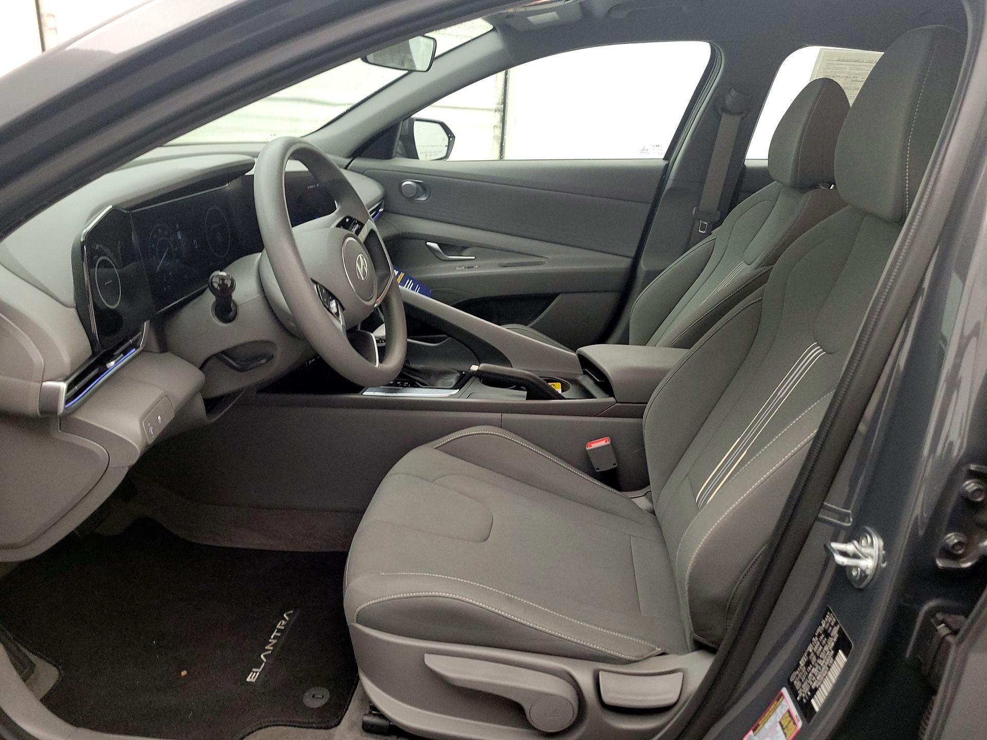 Thumbnail: 2024 Hyundai Elantra - 11