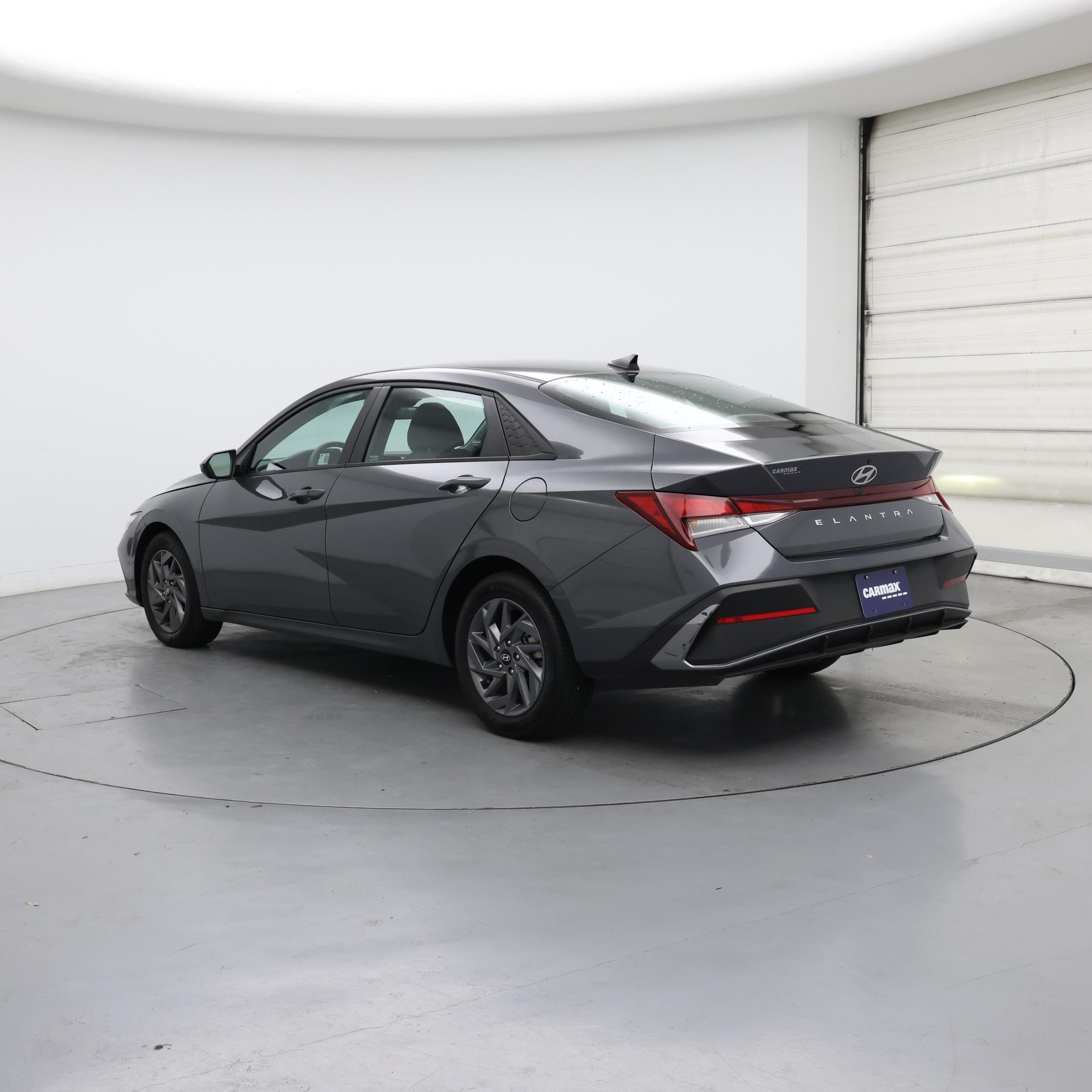 Thumbnail: 2024 Hyundai Elantra - 2