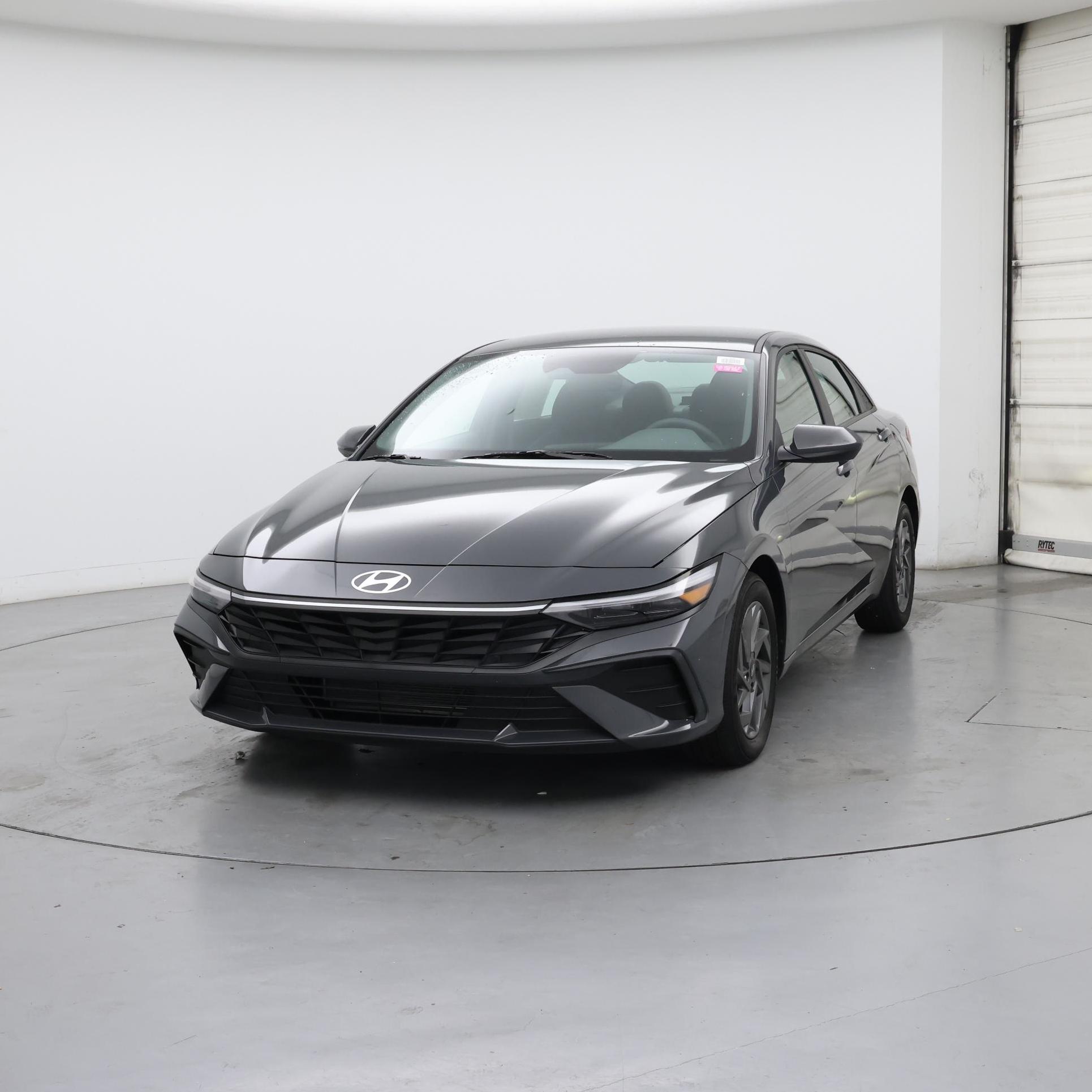 Thumbnail: 2024 Hyundai Elantra - 4