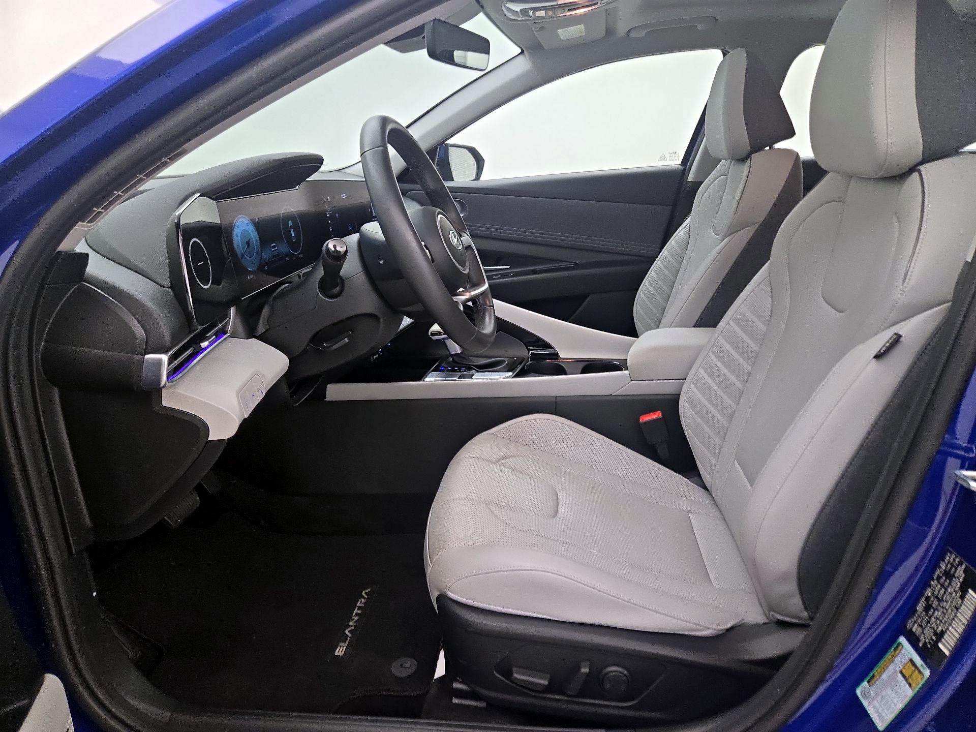 Thumbnail: 2023 Hyundai Elantra - 11