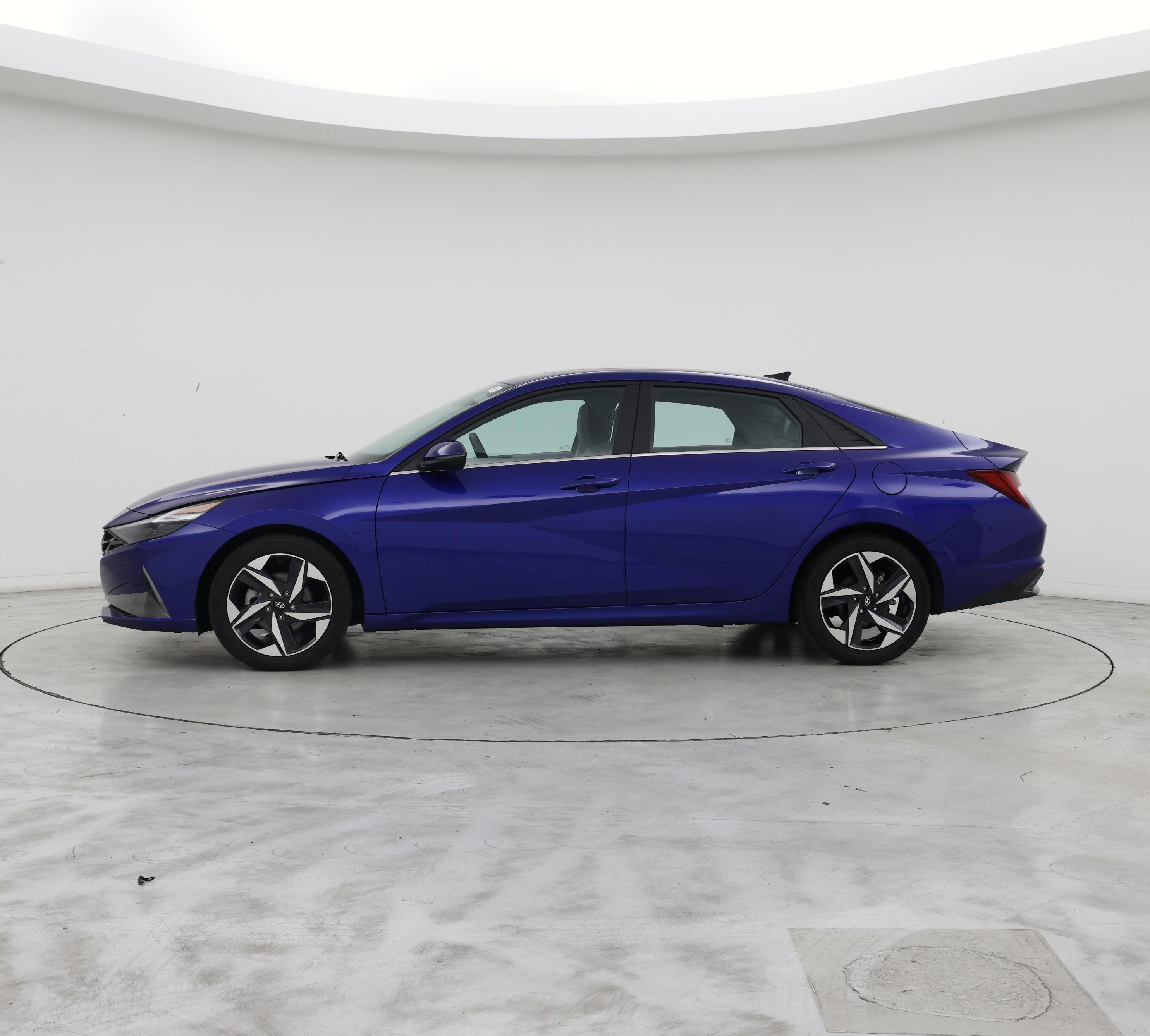 Thumbnail: 2023 Hyundai Elantra - 3