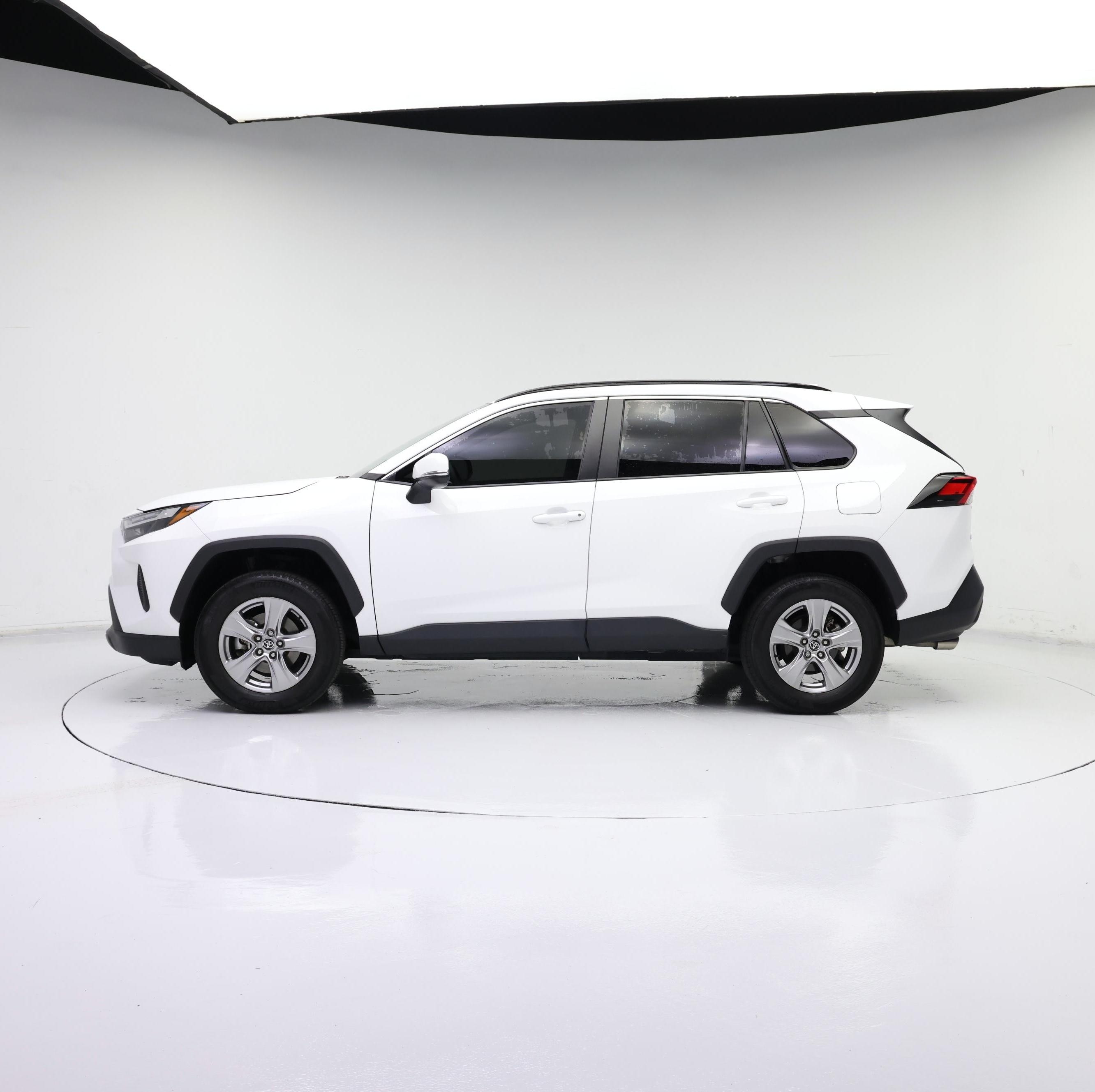 Thumbnail: 2023 Toyota RAV4 - 3