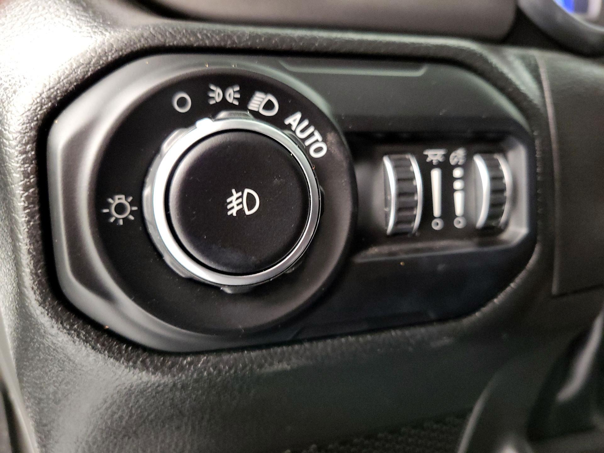 Thumbnail: 2022 Jeep Wrangler - 13