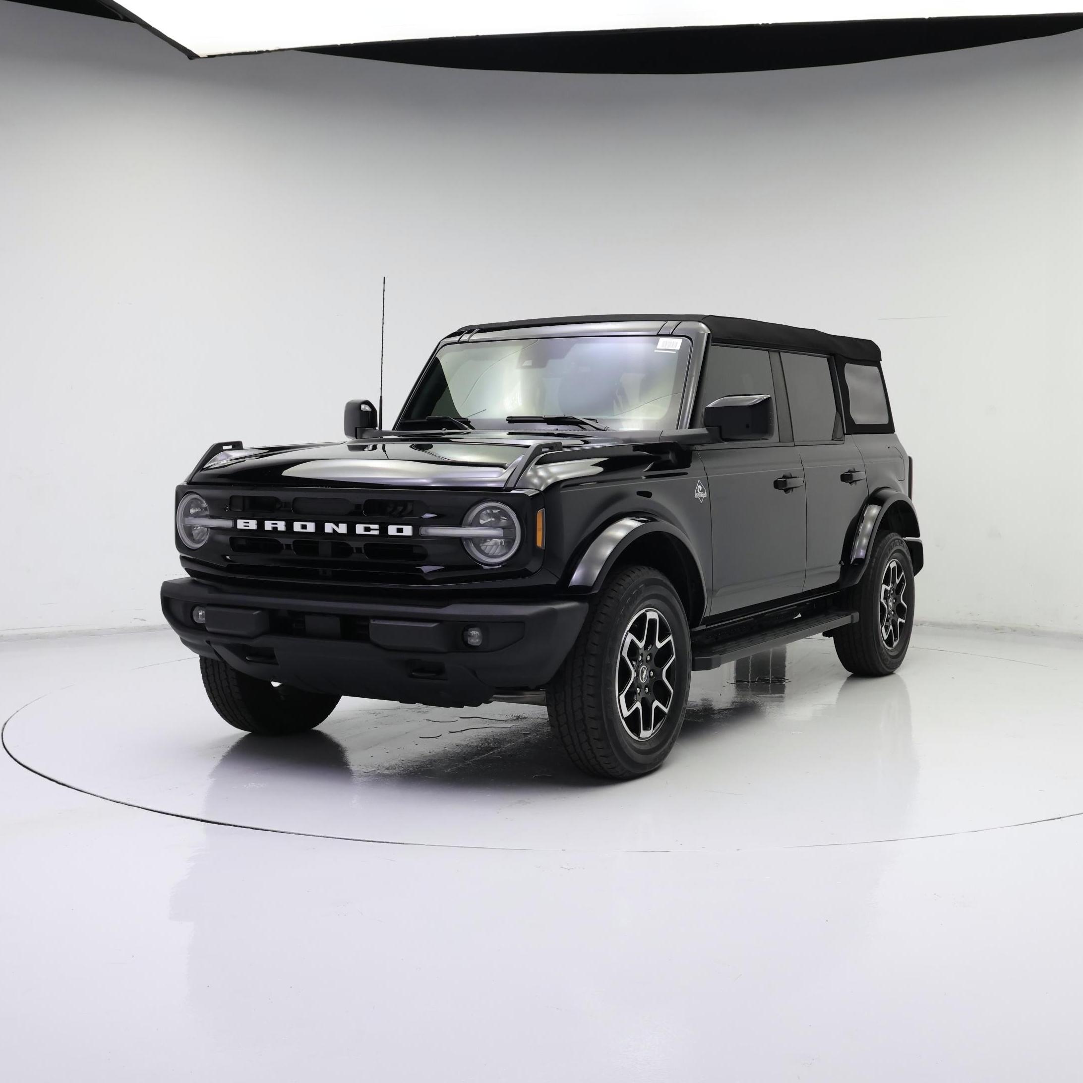 Thumbnail: 2023 Ford Bronco - 4