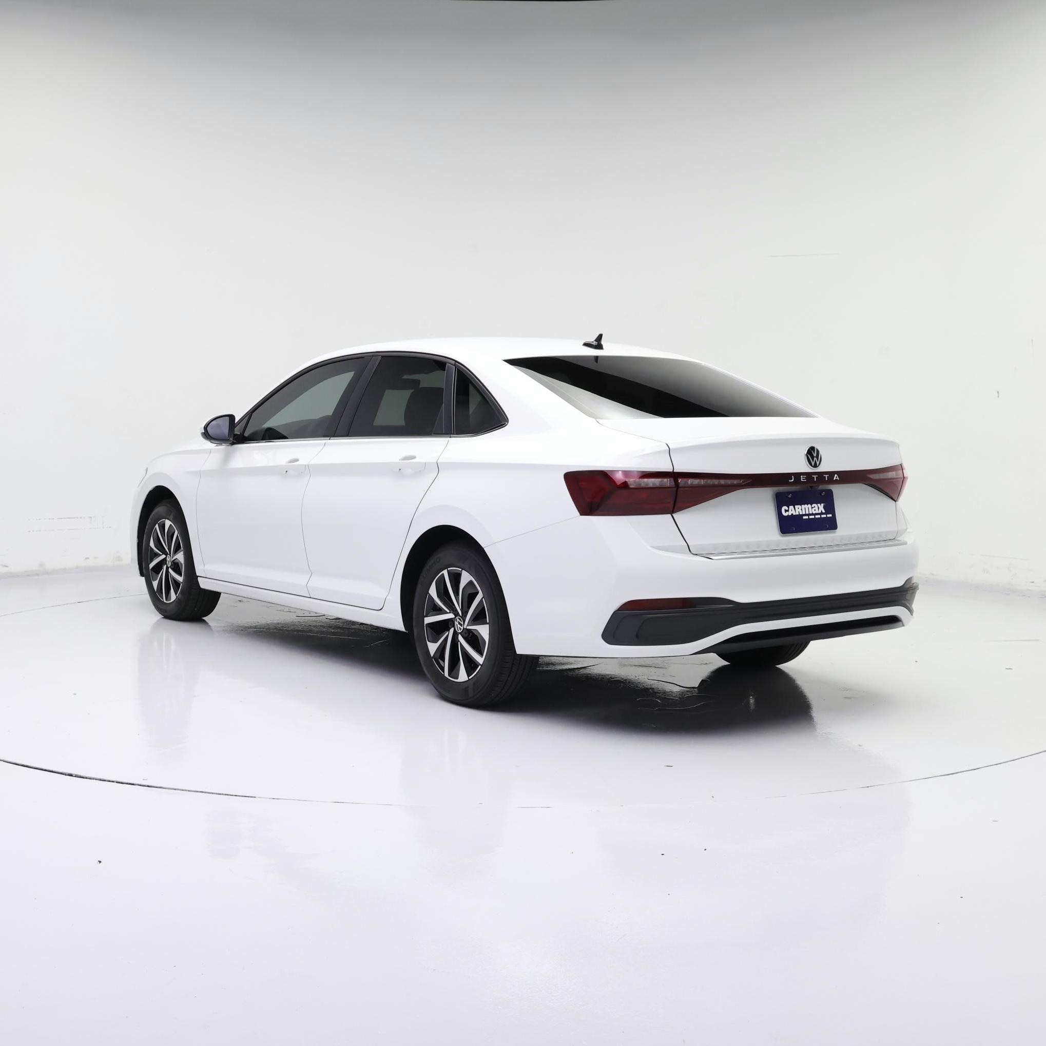 Thumbnail: 2025 Volkswagen Jetta - 2