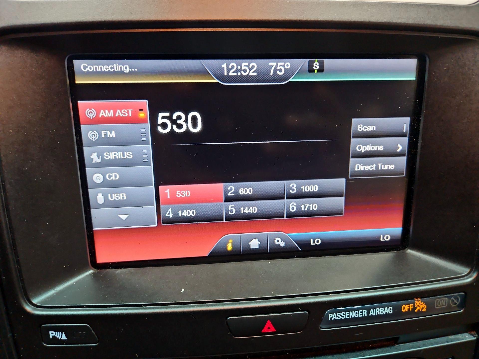 Thumbnail: 2016 Ford Explorer - 16