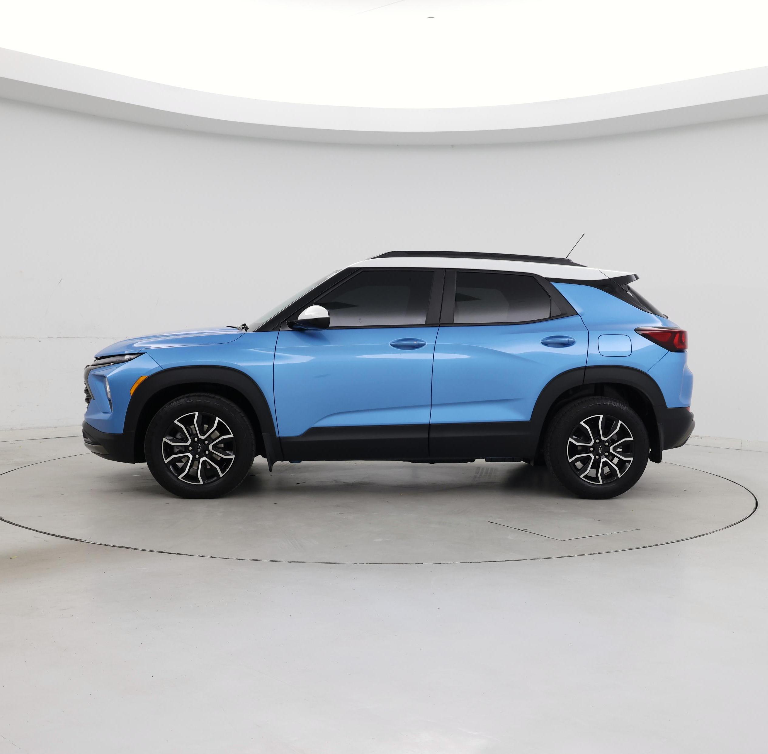 Thumbnail: 2025 Chevrolet TrailBlazer - 3