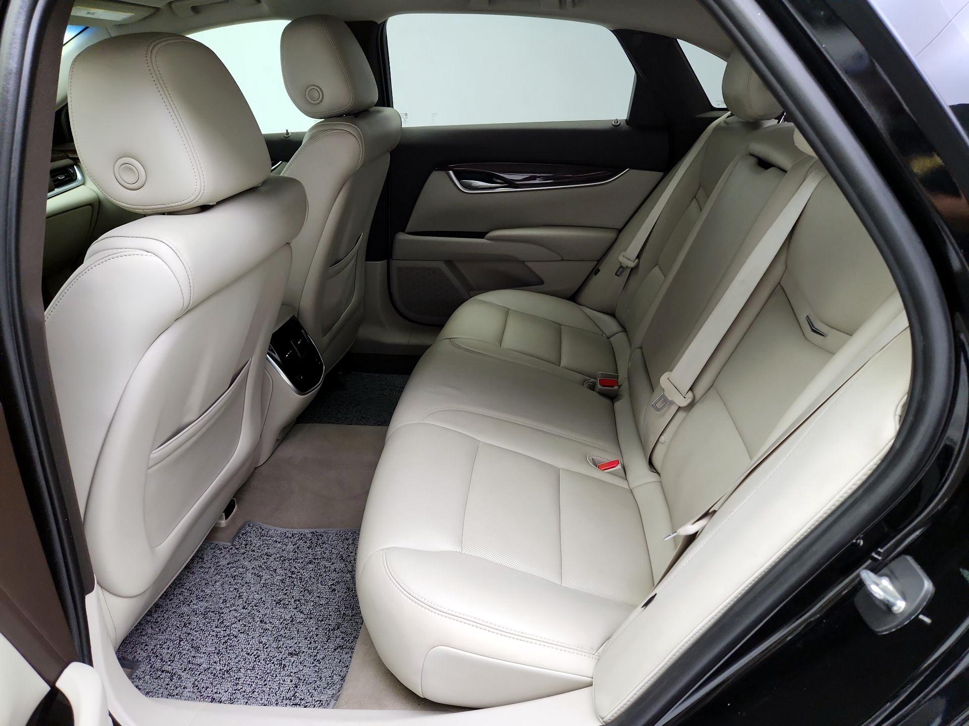 Thumbnail: 2017 Cadillac XTS - 20