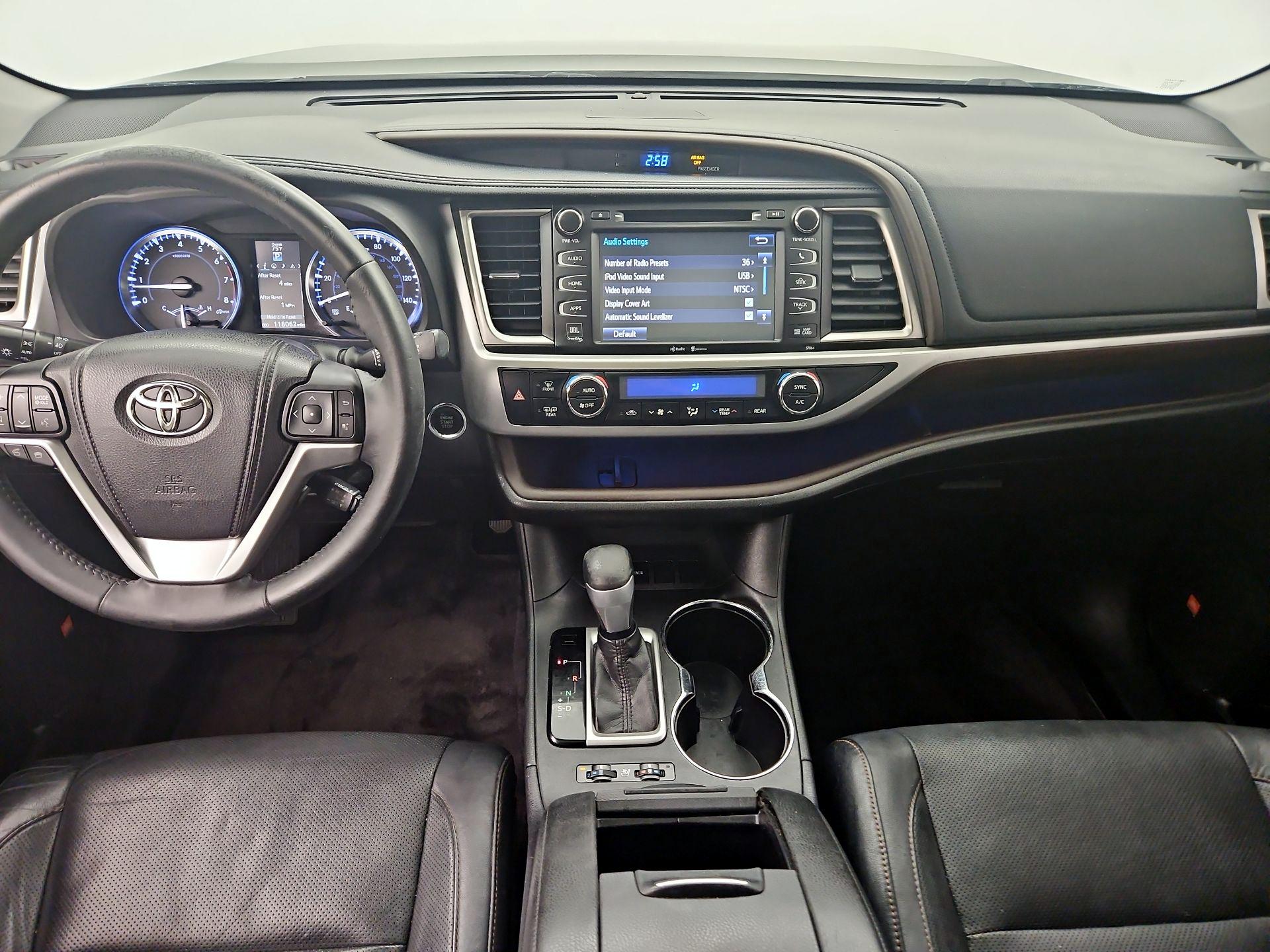 Thumbnail: 2014 Toyota Highlander - 9