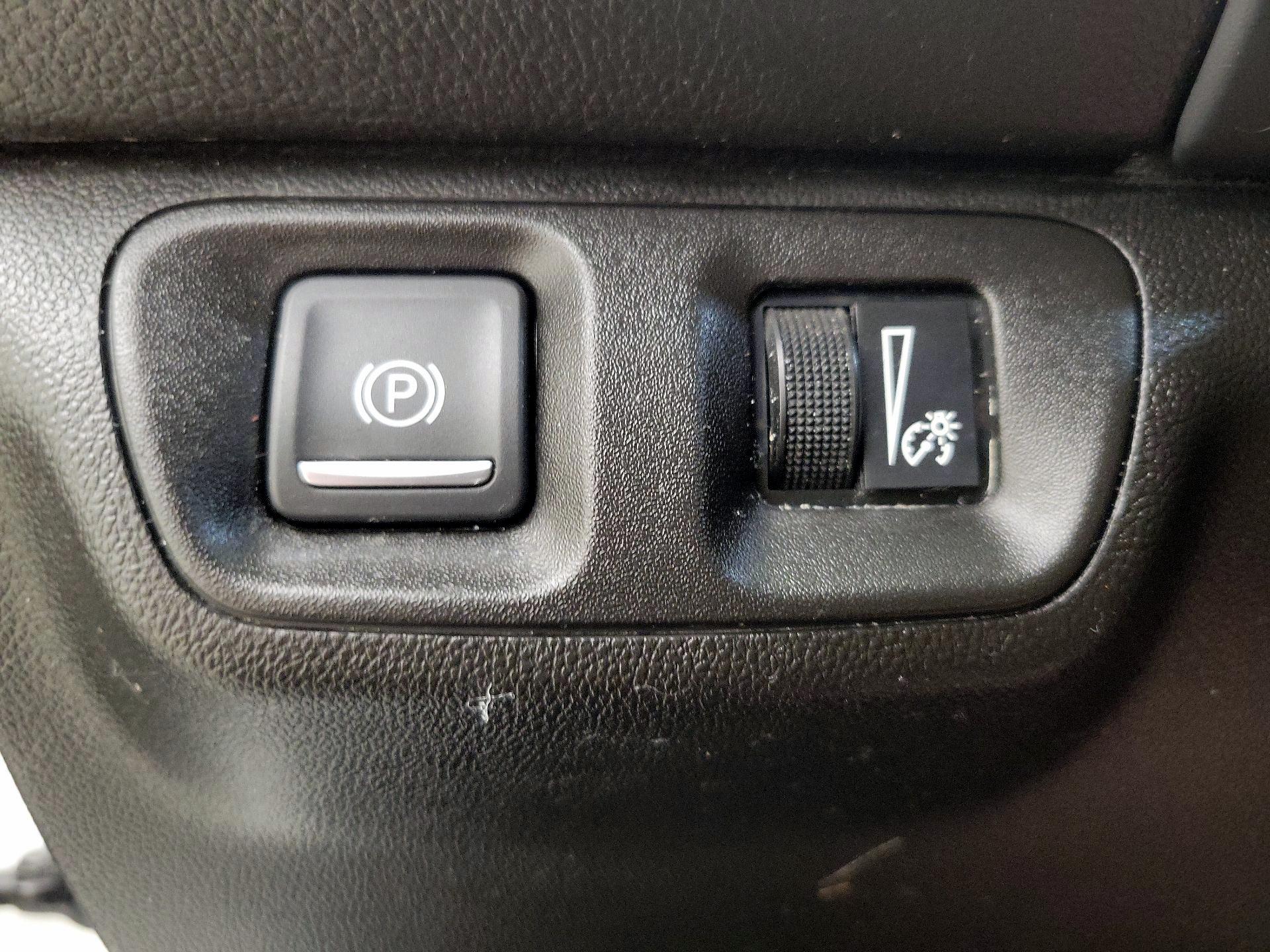 Thumbnail: 2021 GMC Acadia - 13