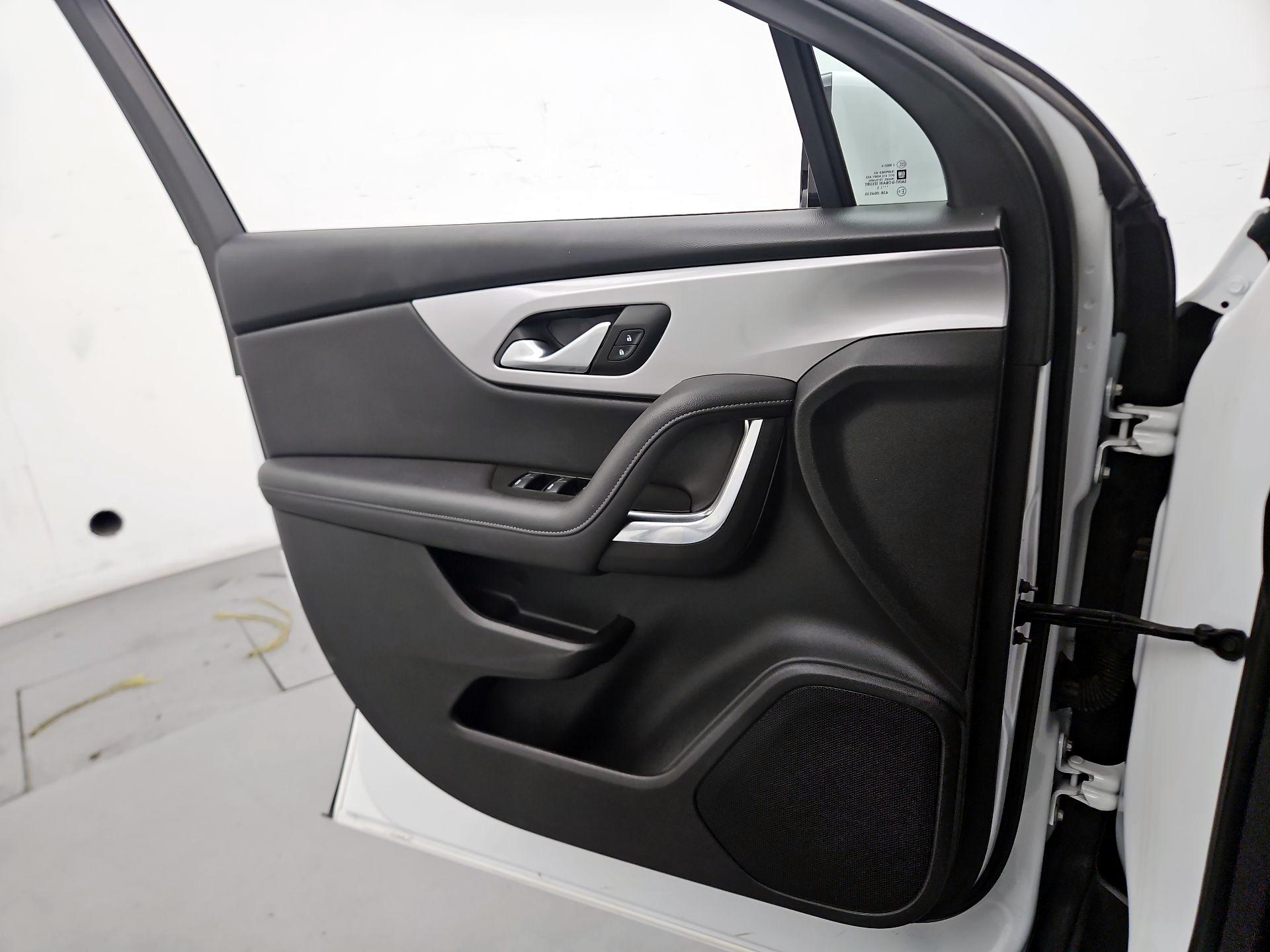 Thumbnail: 2022 Chevrolet Blazer - 12