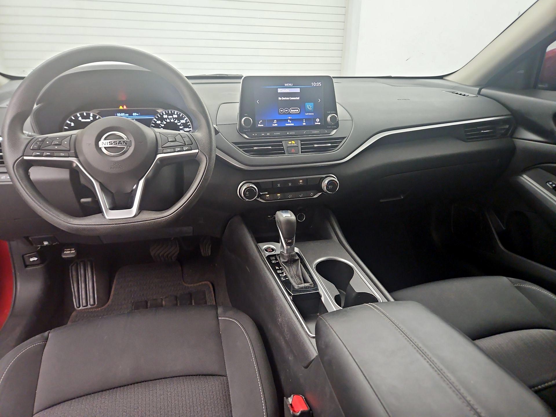 Thumbnail: 2022 Nissan Altima - 9