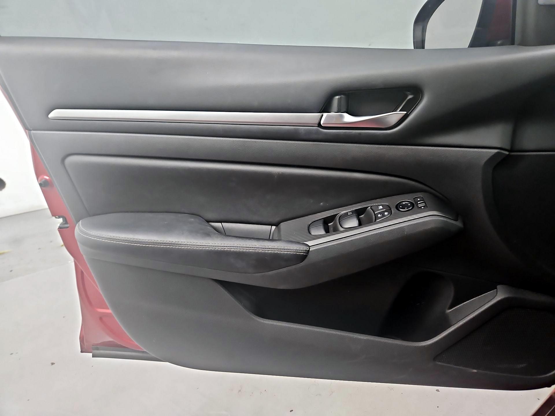 Thumbnail: 2022 Nissan Altima - 12