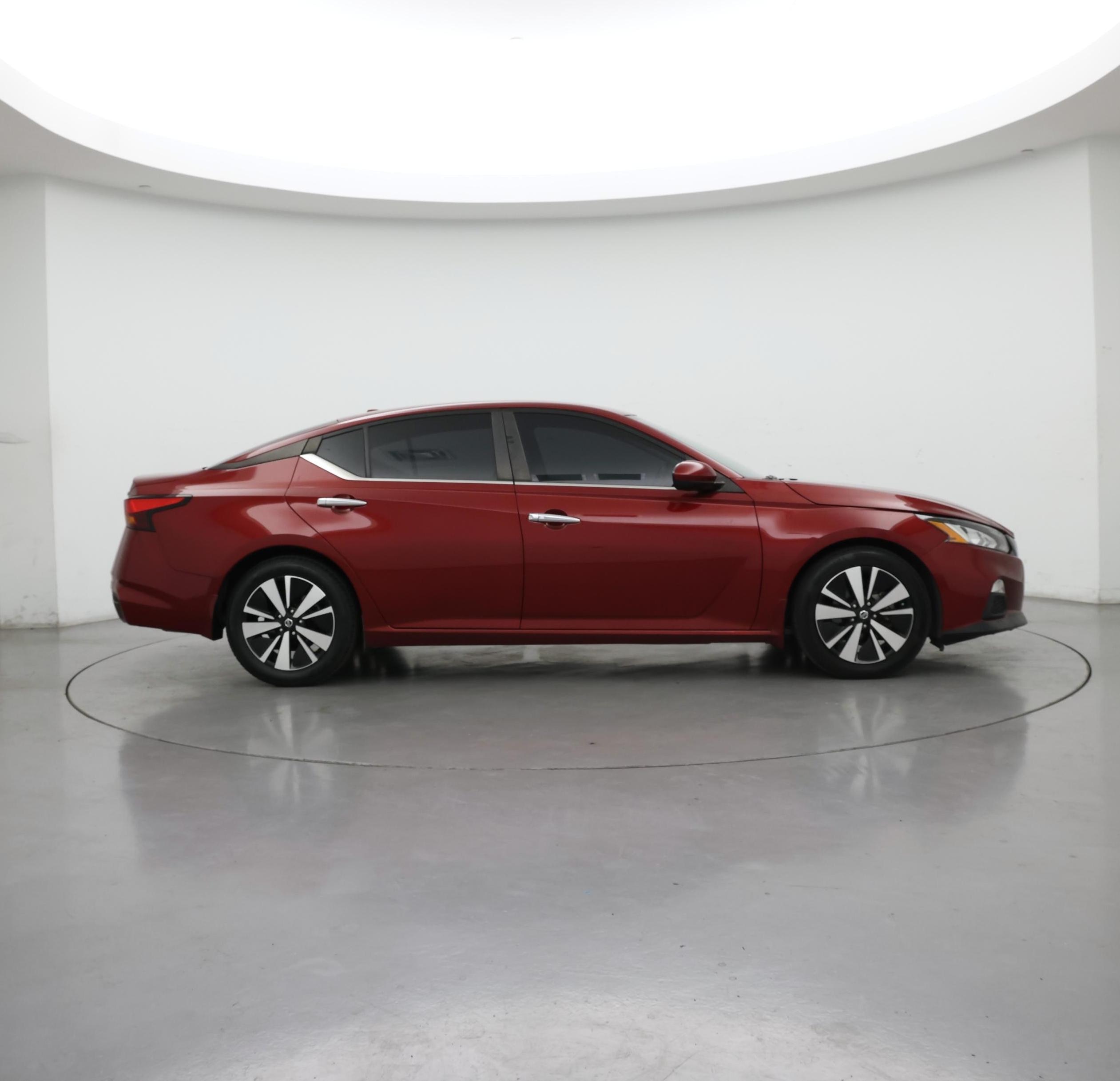 Thumbnail: 2022 Nissan Altima - 7