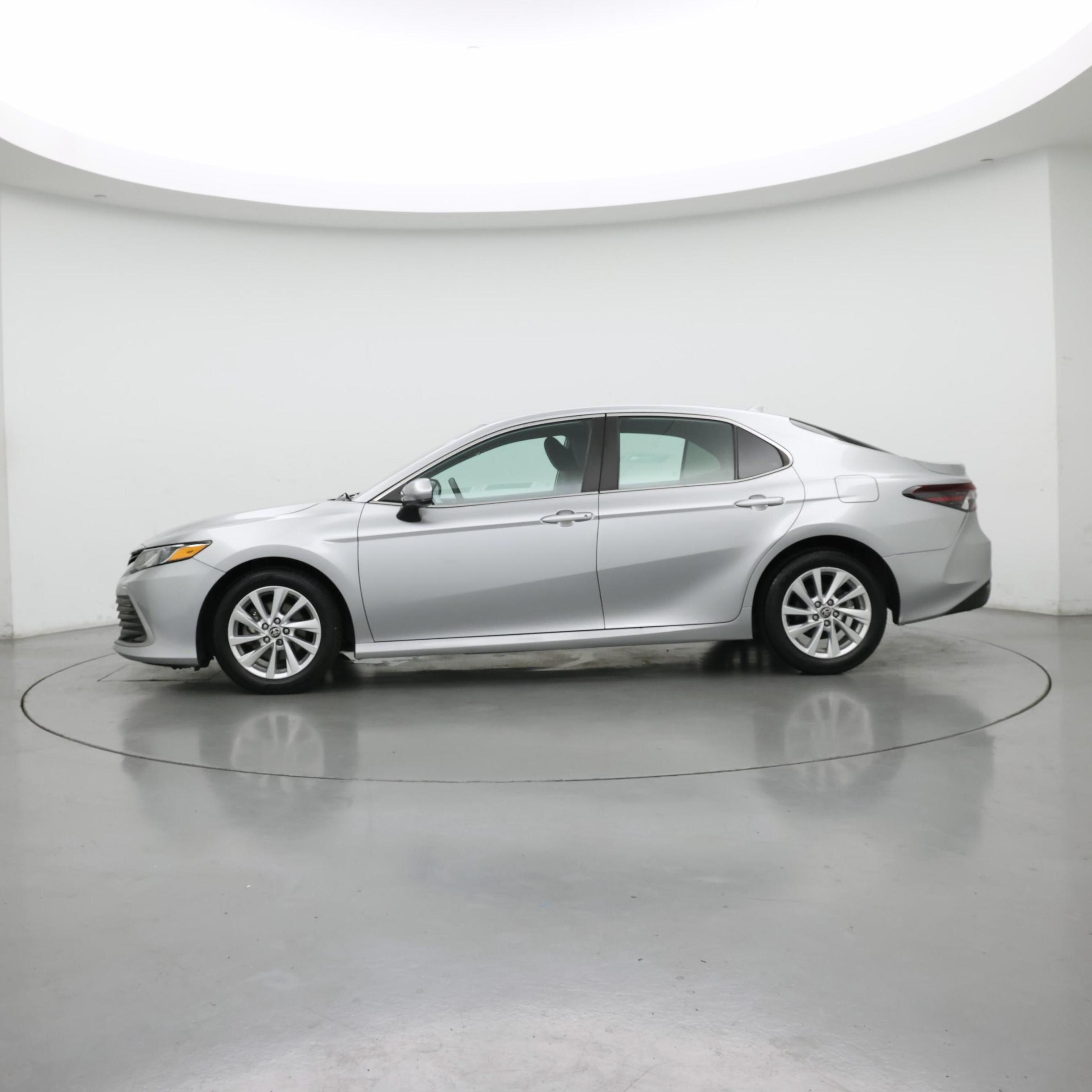 Thumbnail: 2023 Toyota Camry - 3