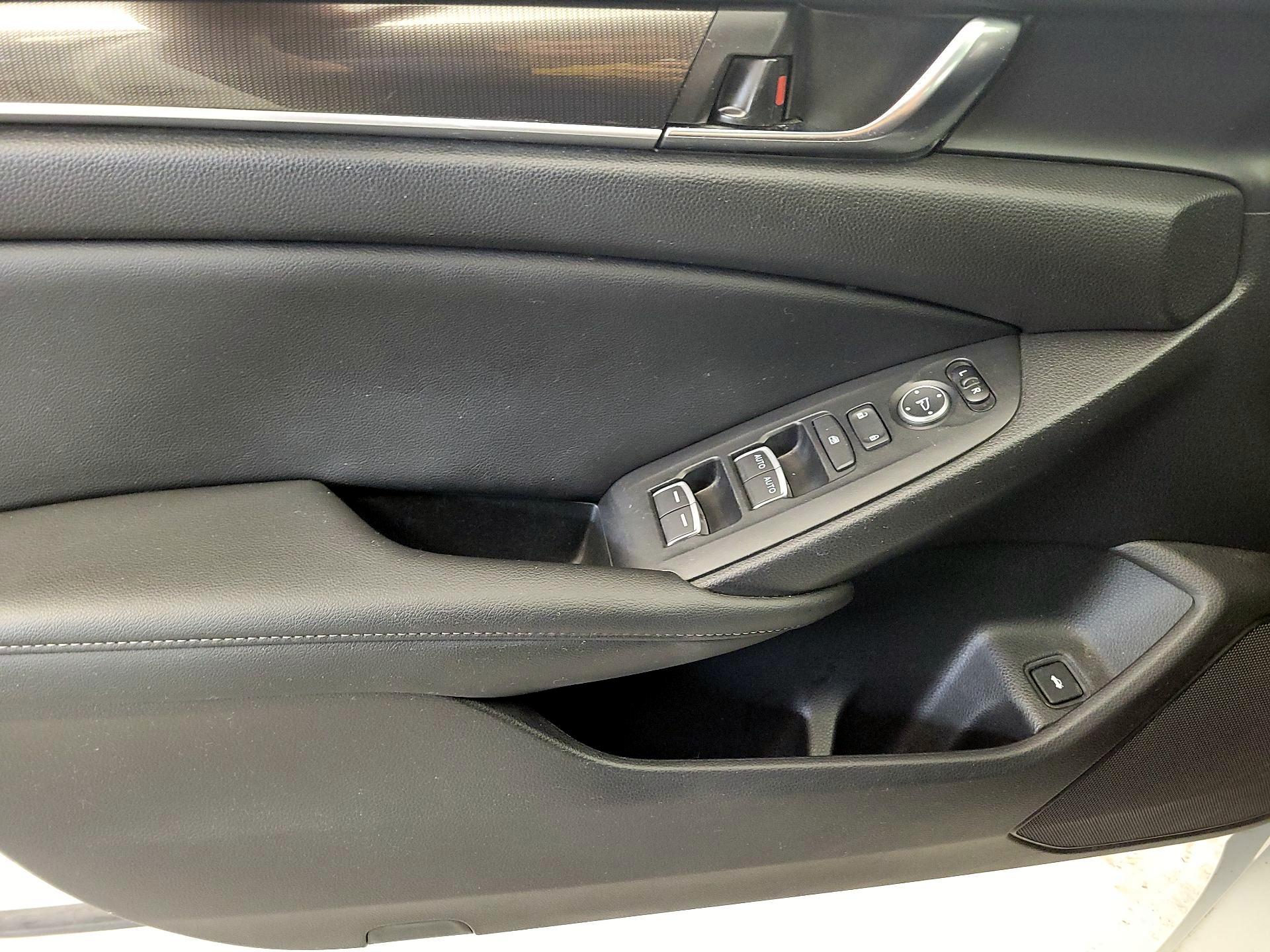 Thumbnail: 2022 Honda Accord - 12