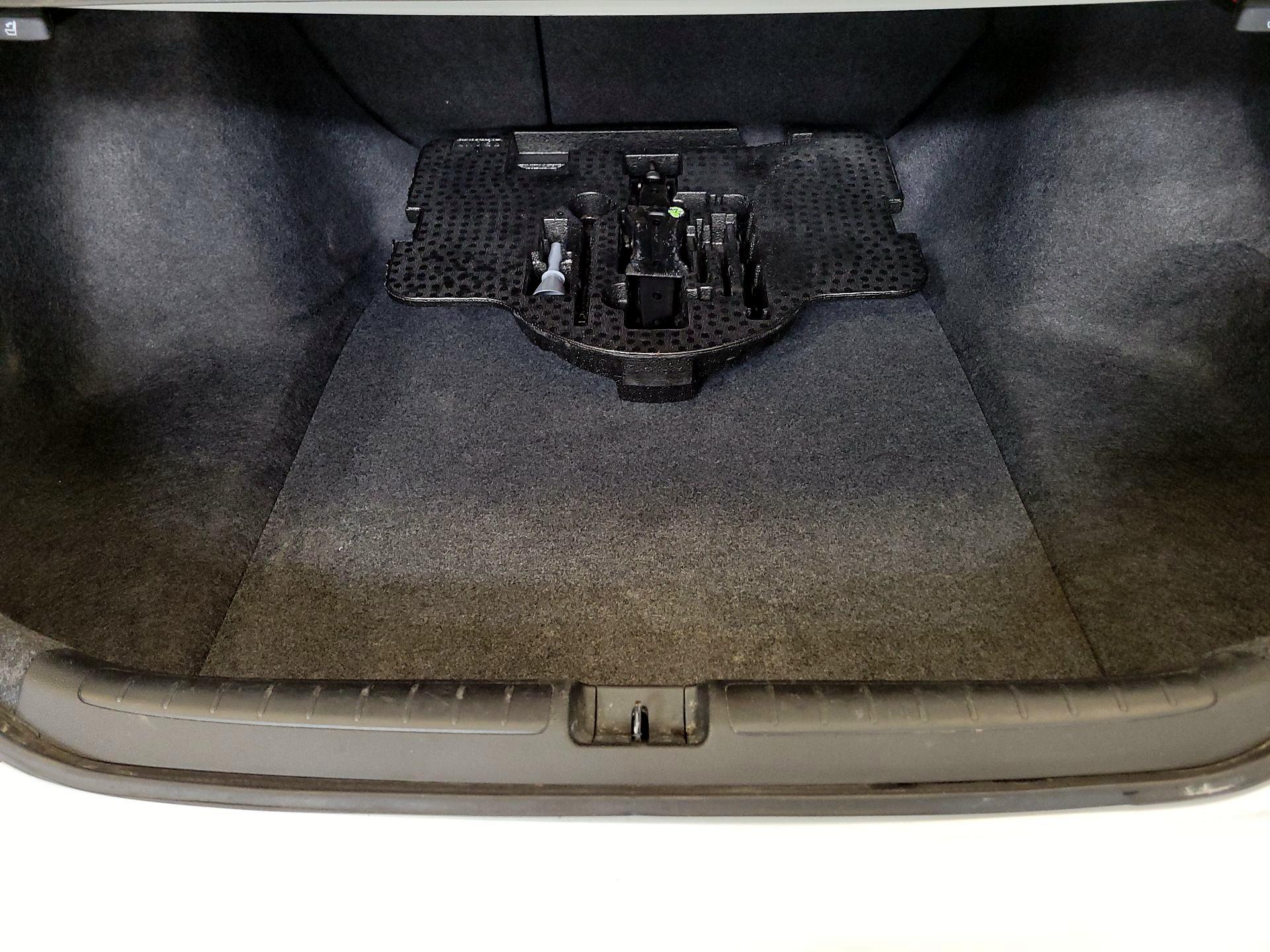 Thumbnail: 2022 Honda Accord - 16