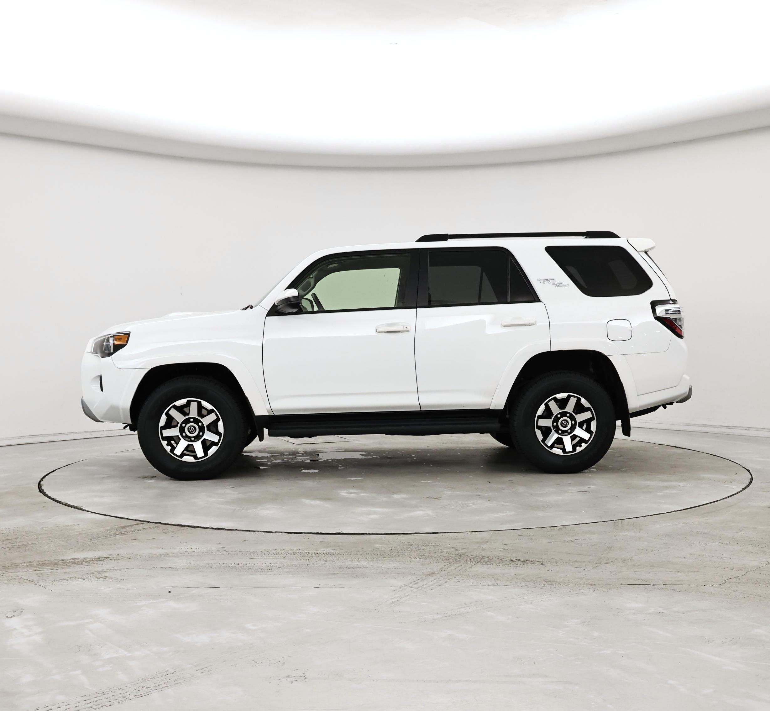 Thumbnail: 2024 Toyota 4Runner - 3