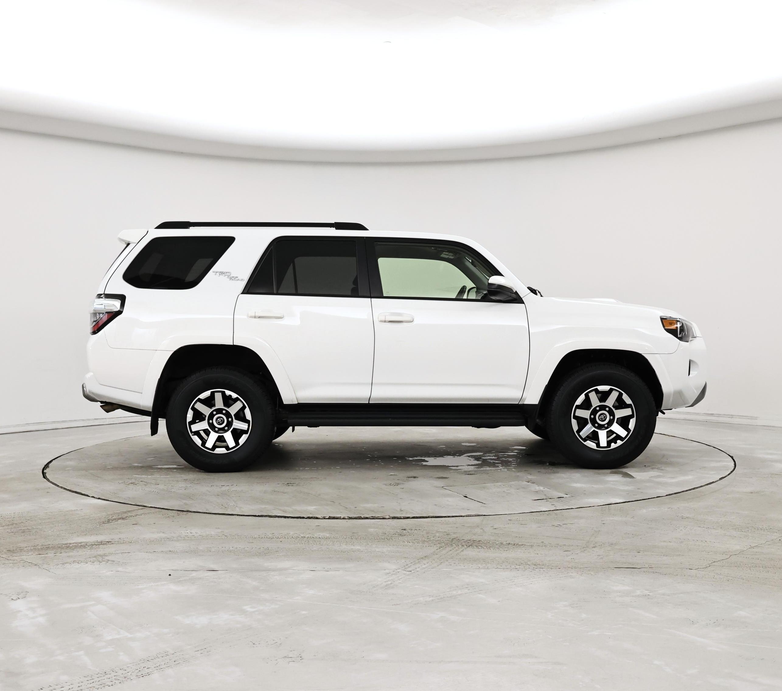 Thumbnail: 2024 Toyota 4Runner - 7