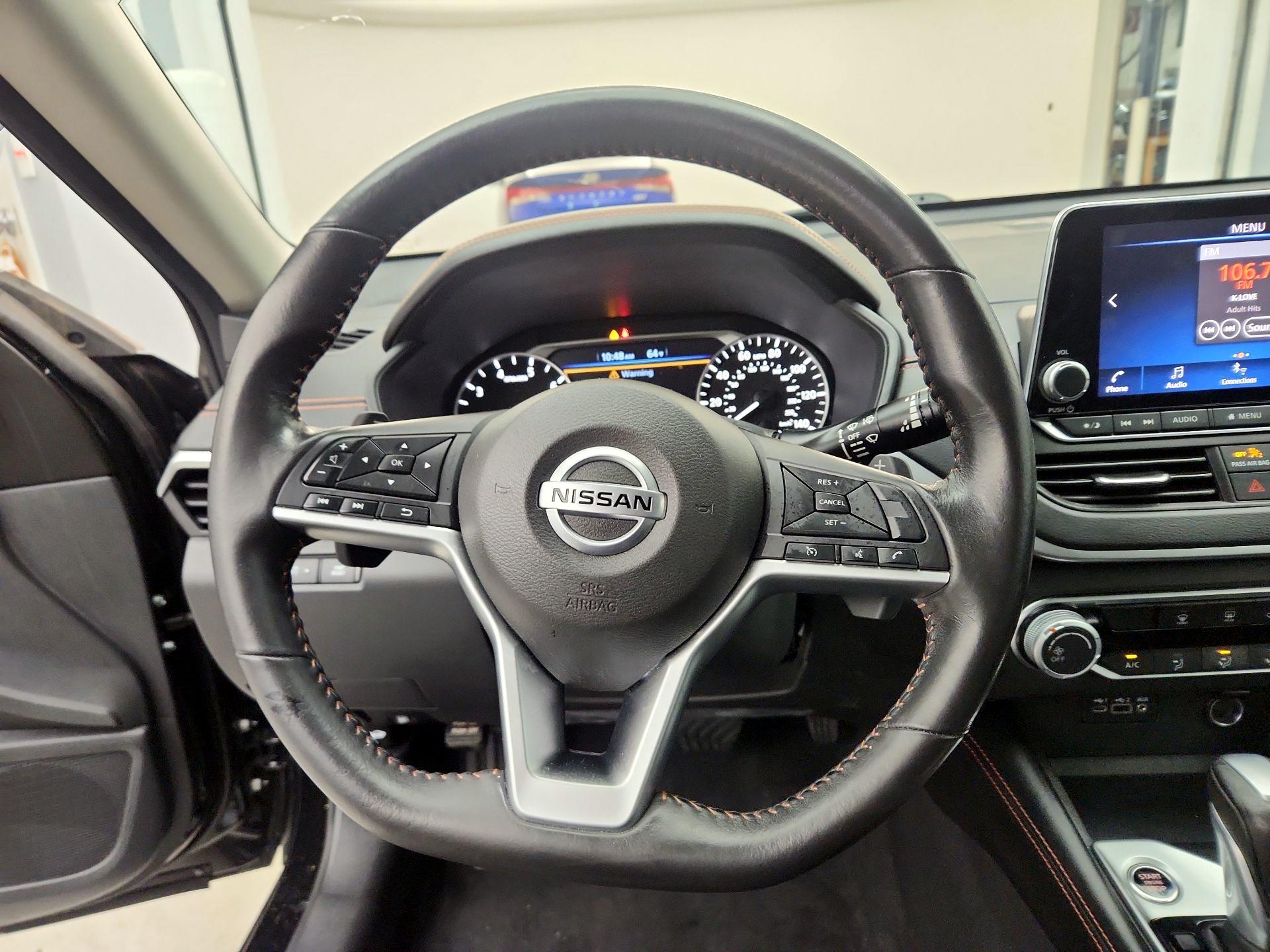 Thumbnail: 2022 Nissan Altima - 10