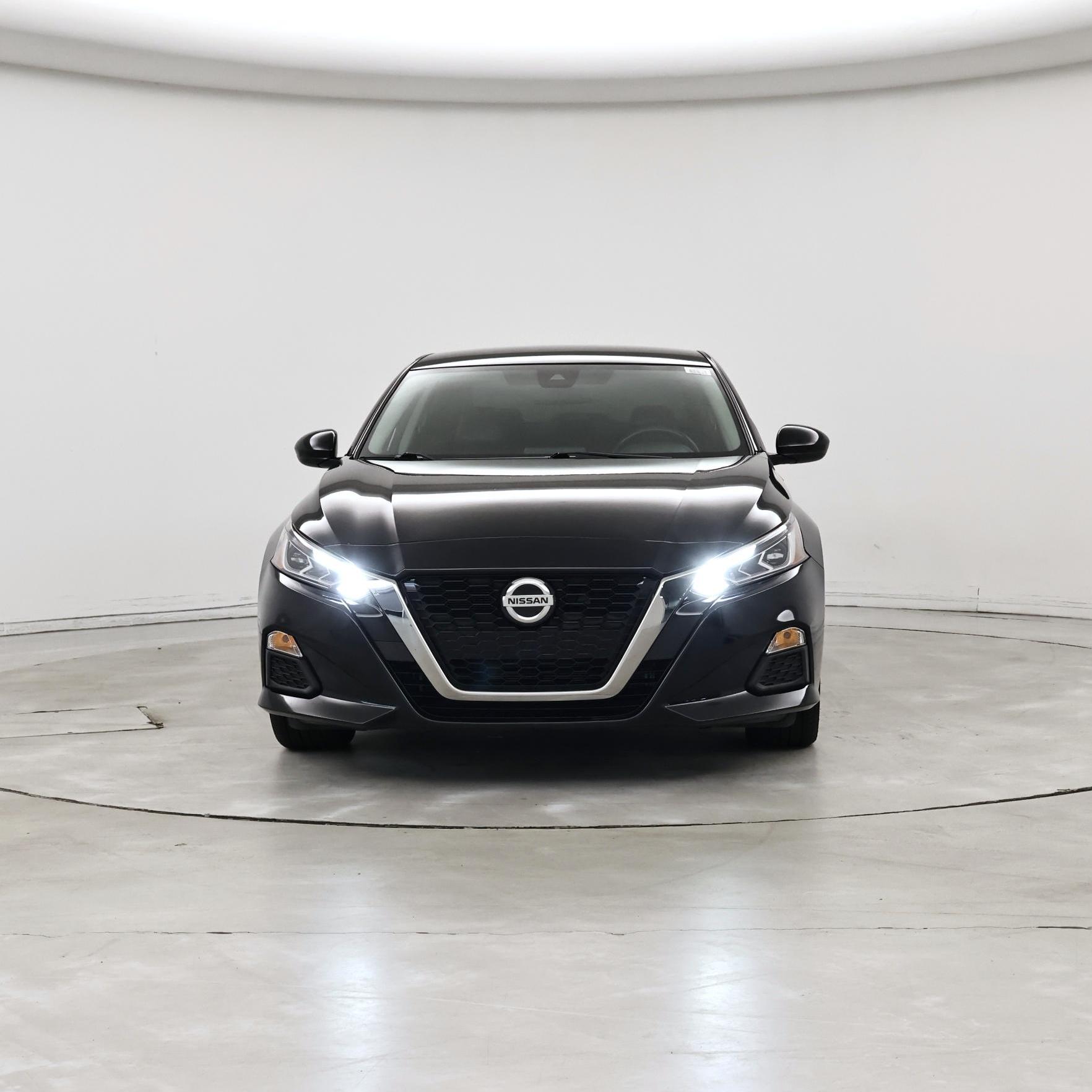 Thumbnail: 2022 Nissan Altima - 5