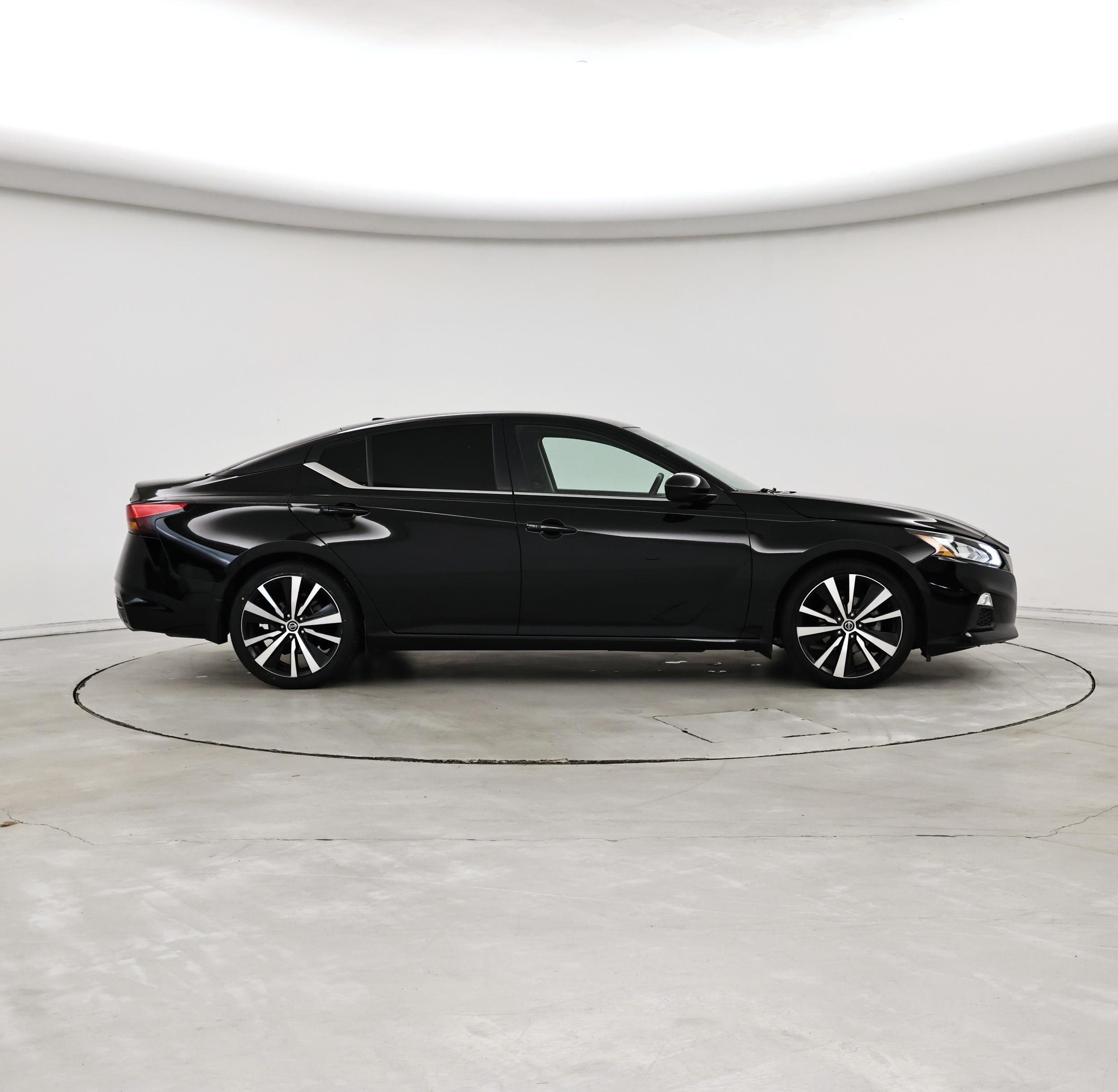 Thumbnail: 2022 Nissan Altima - 7
