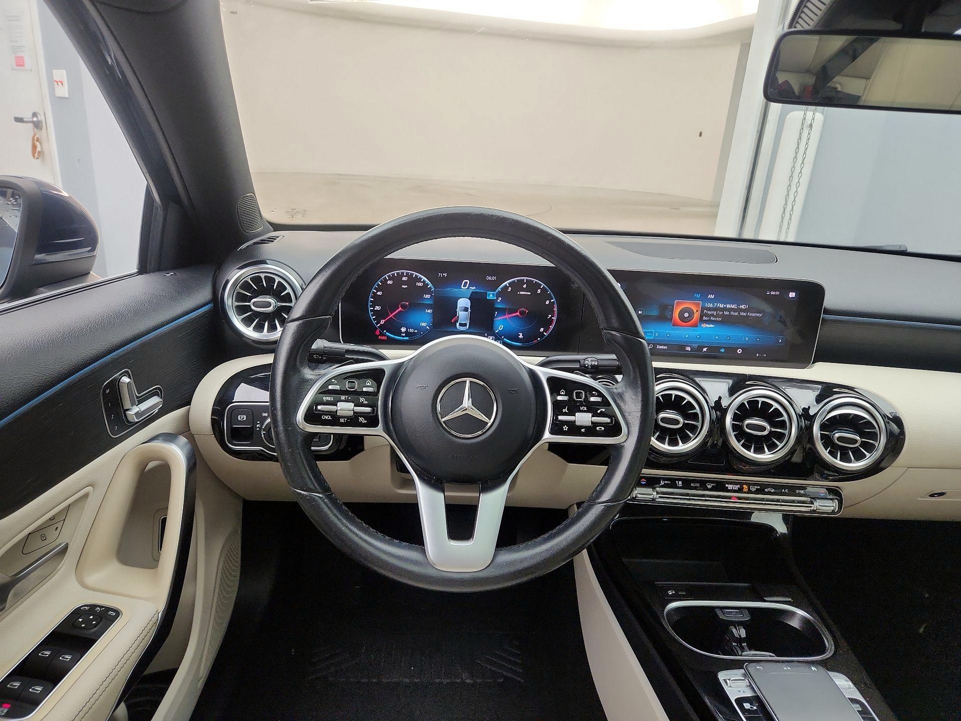 Thumbnail: 2020 Mercedes-Benz A-Class - 10