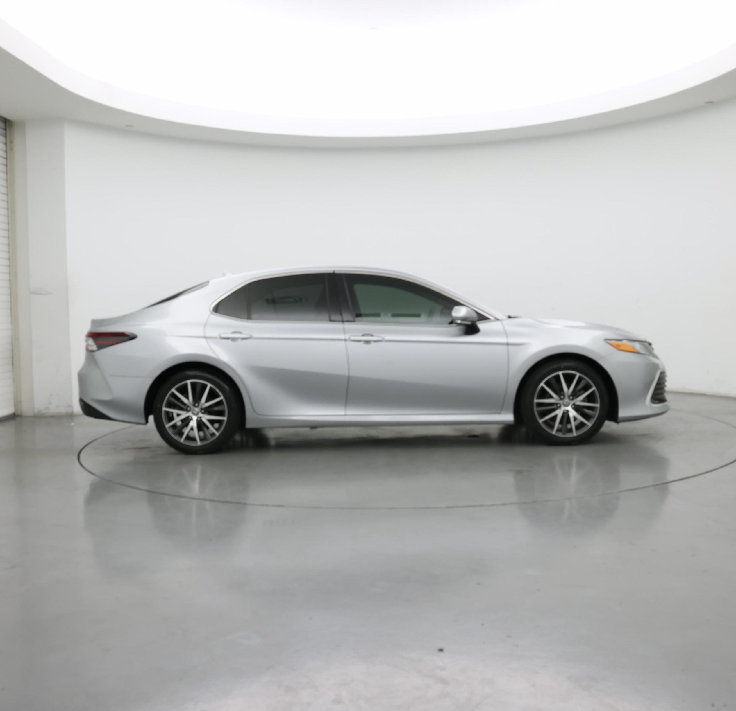 Thumbnail: 2022 Toyota Camry - 7