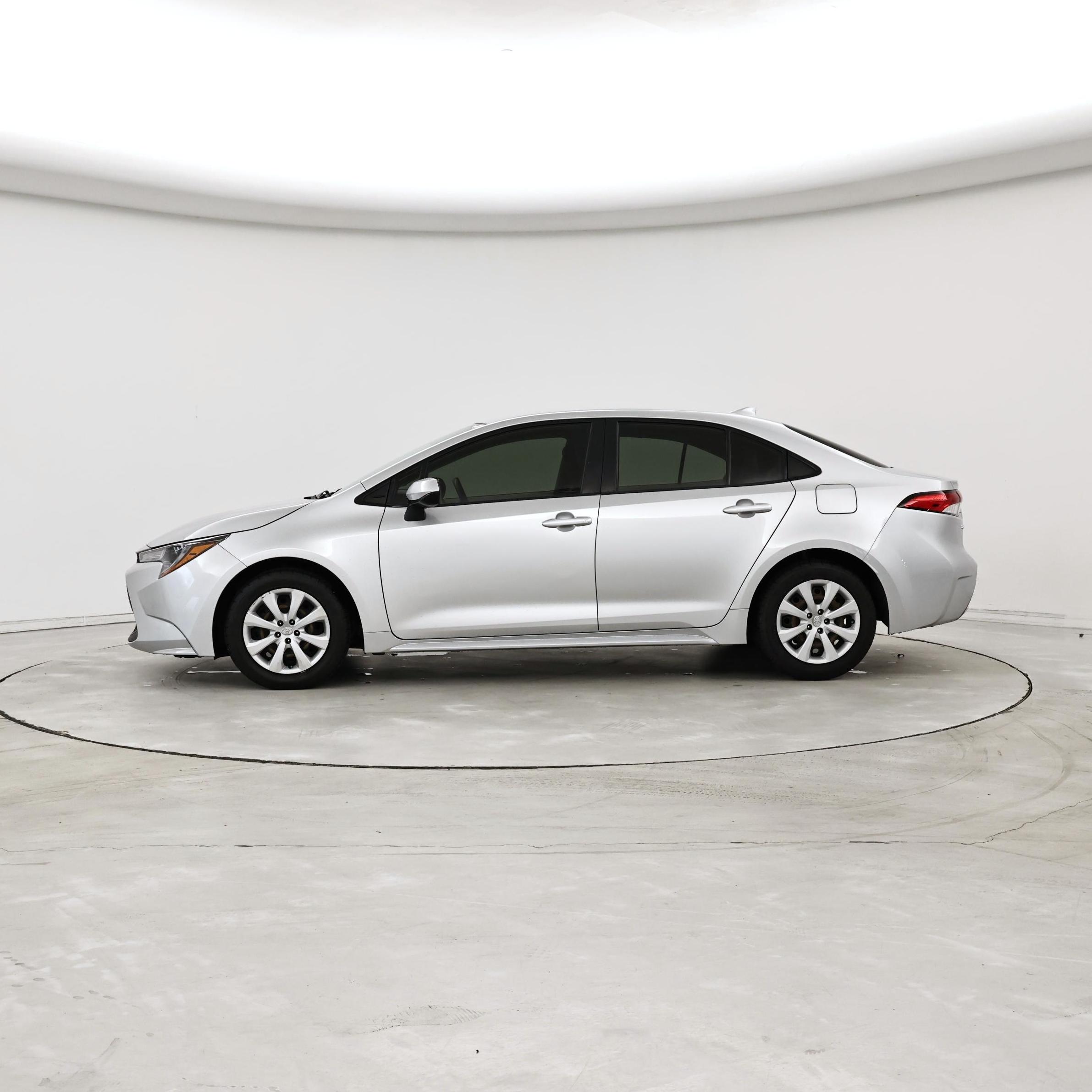 Thumbnail: 2021 Toyota Corolla - 3
