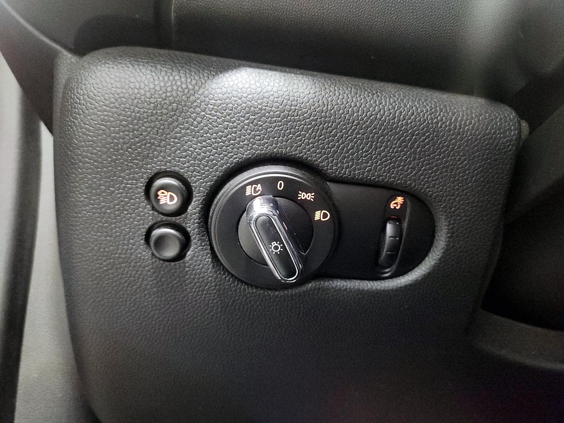 Thumbnail: 2023 MINI Cooper - 13