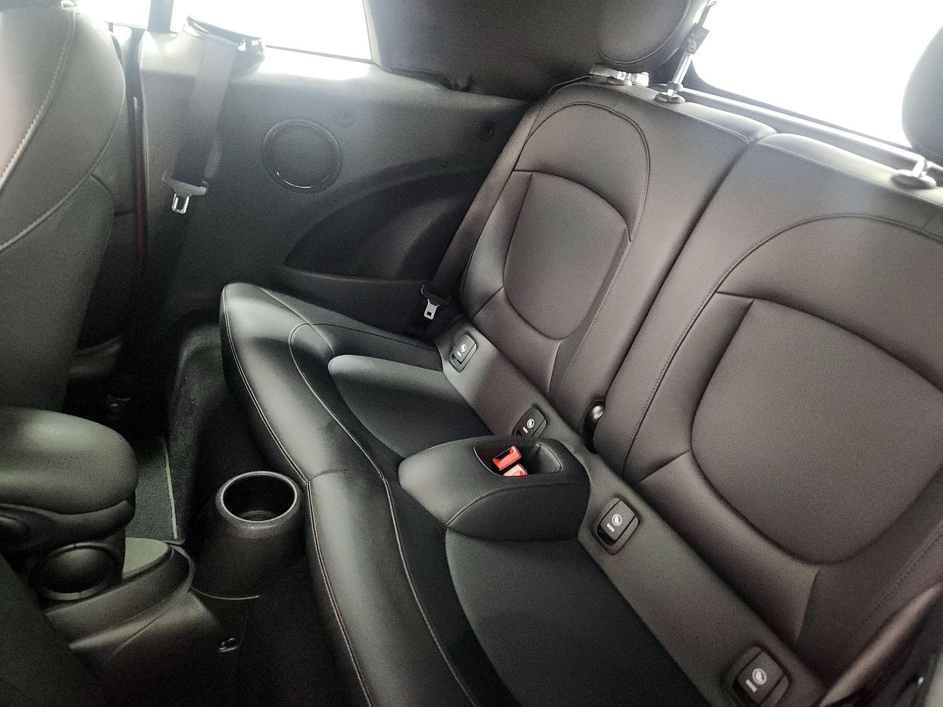 Thumbnail: 2023 MINI Cooper - 19