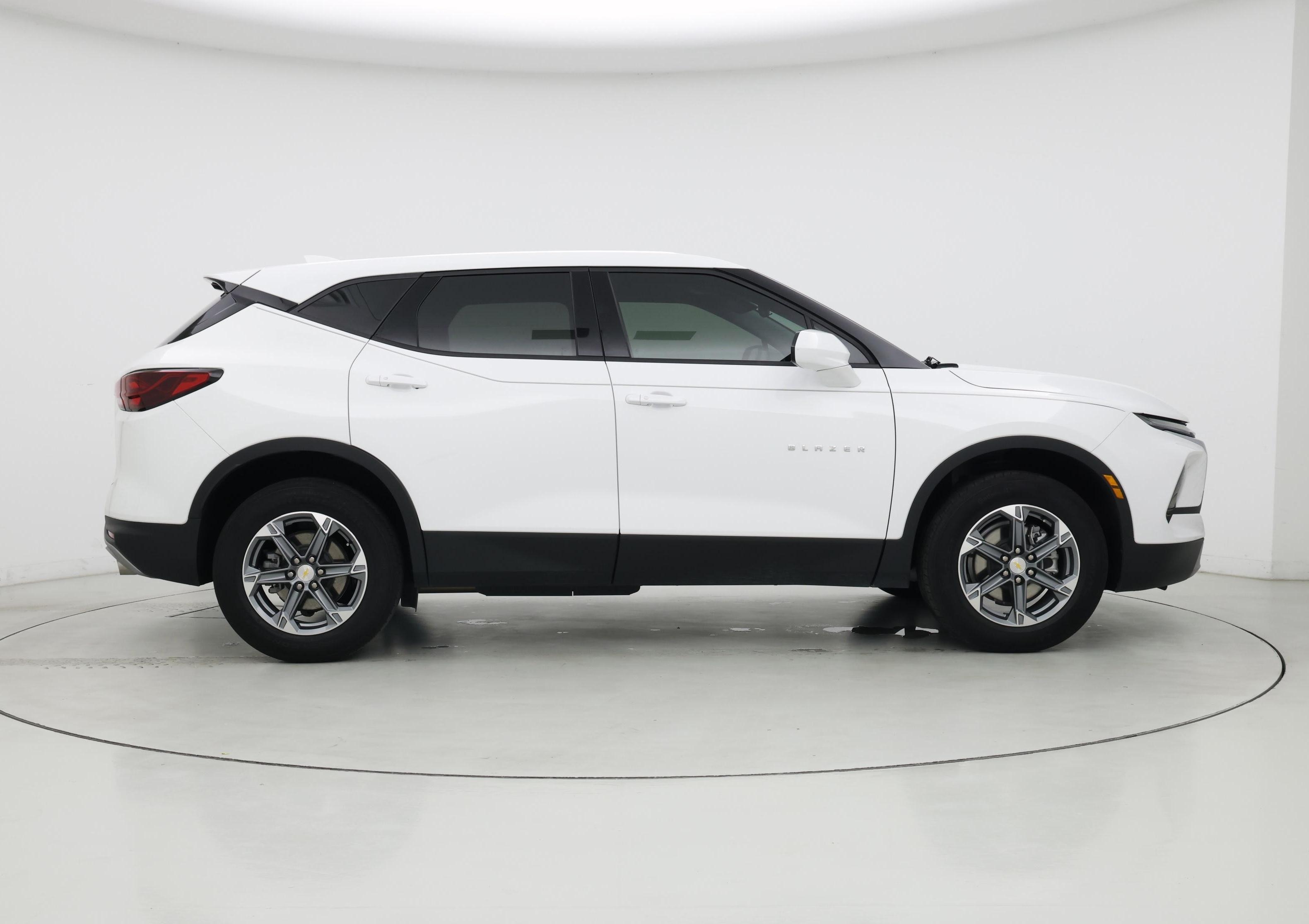 Thumbnail: 2023 Chevrolet Blazer - 7