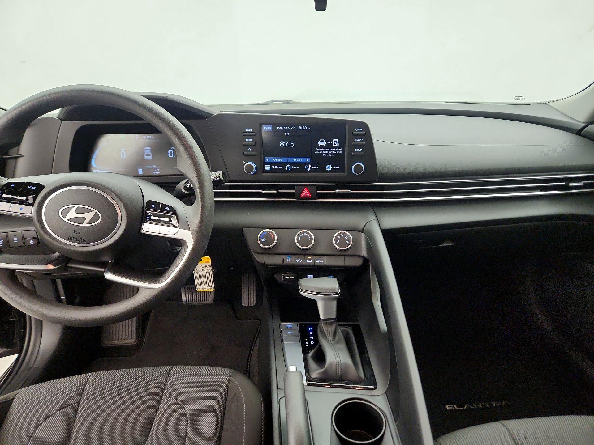 Thumbnail: 2024 Hyundai Elantra - 9