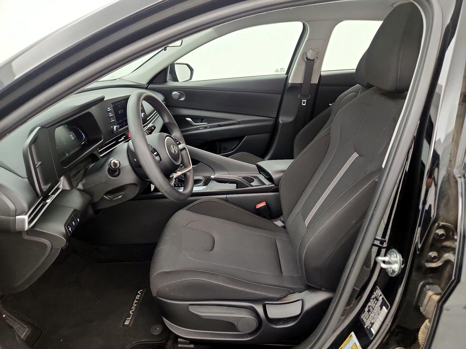 Thumbnail: 2024 Hyundai Elantra - 11