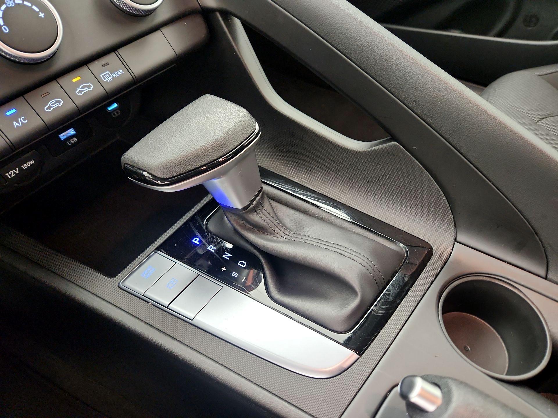 Thumbnail: 2024 Hyundai Elantra - 17