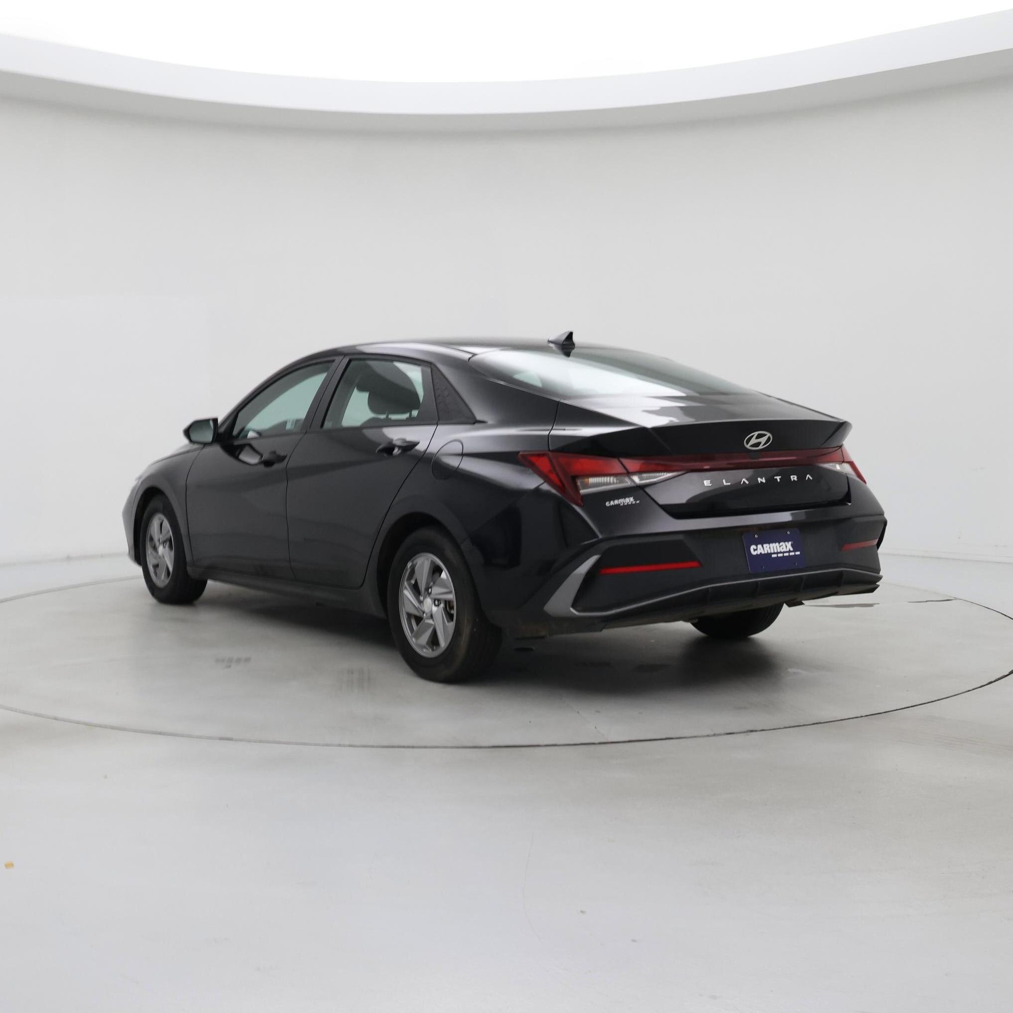 Thumbnail: 2024 Hyundai Elantra - 2