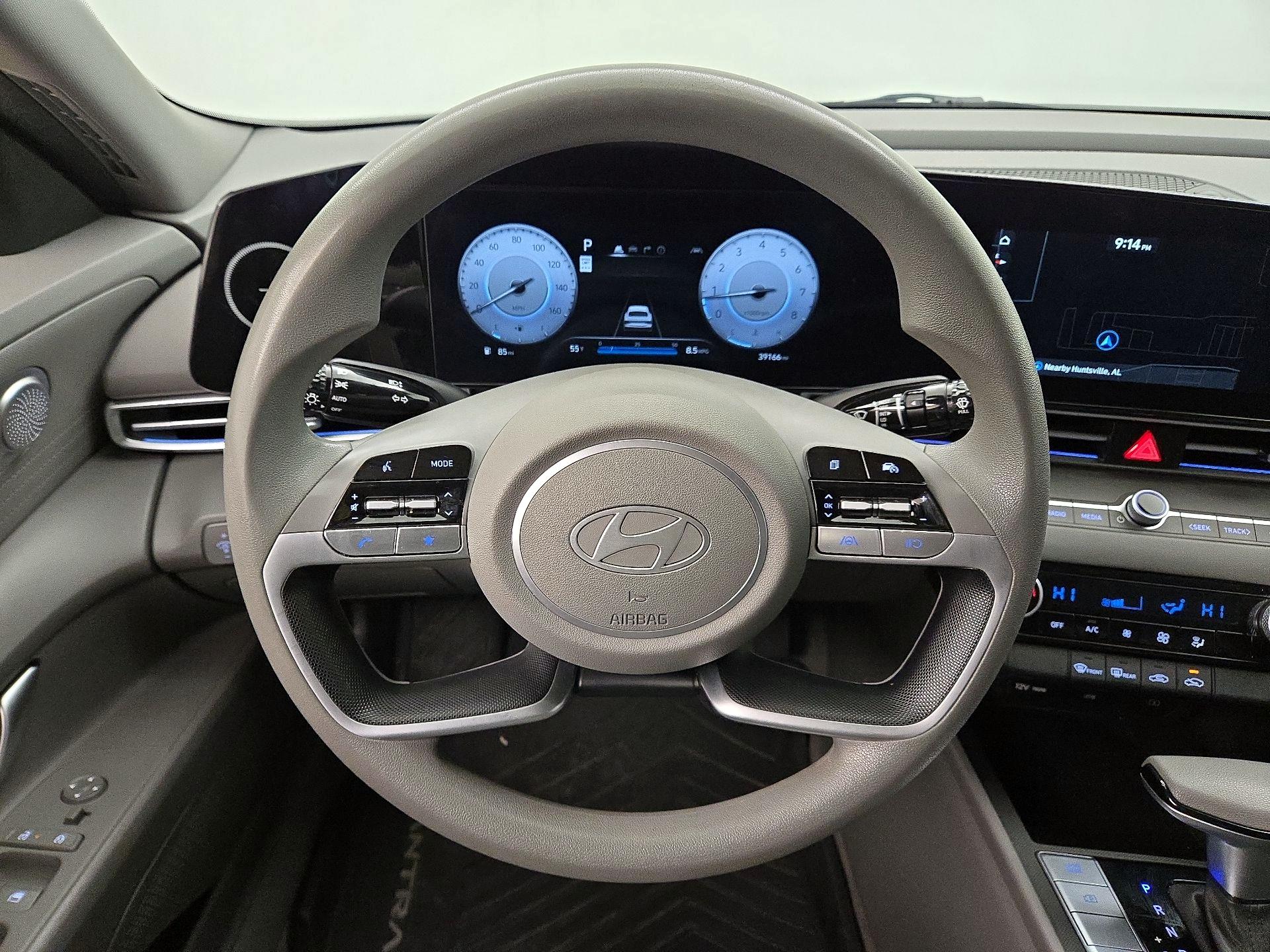 Thumbnail: 2024 Hyundai Elantra - 10