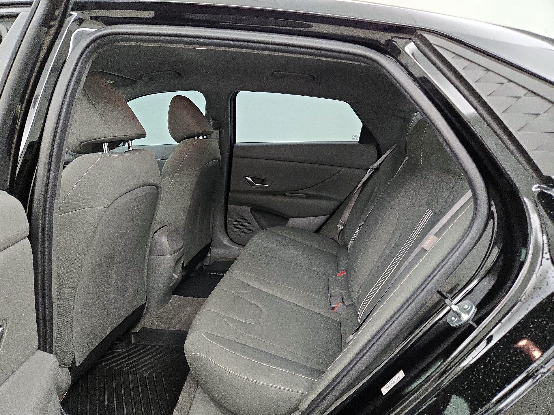 Thumbnail: 2024 Hyundai Elantra - 20