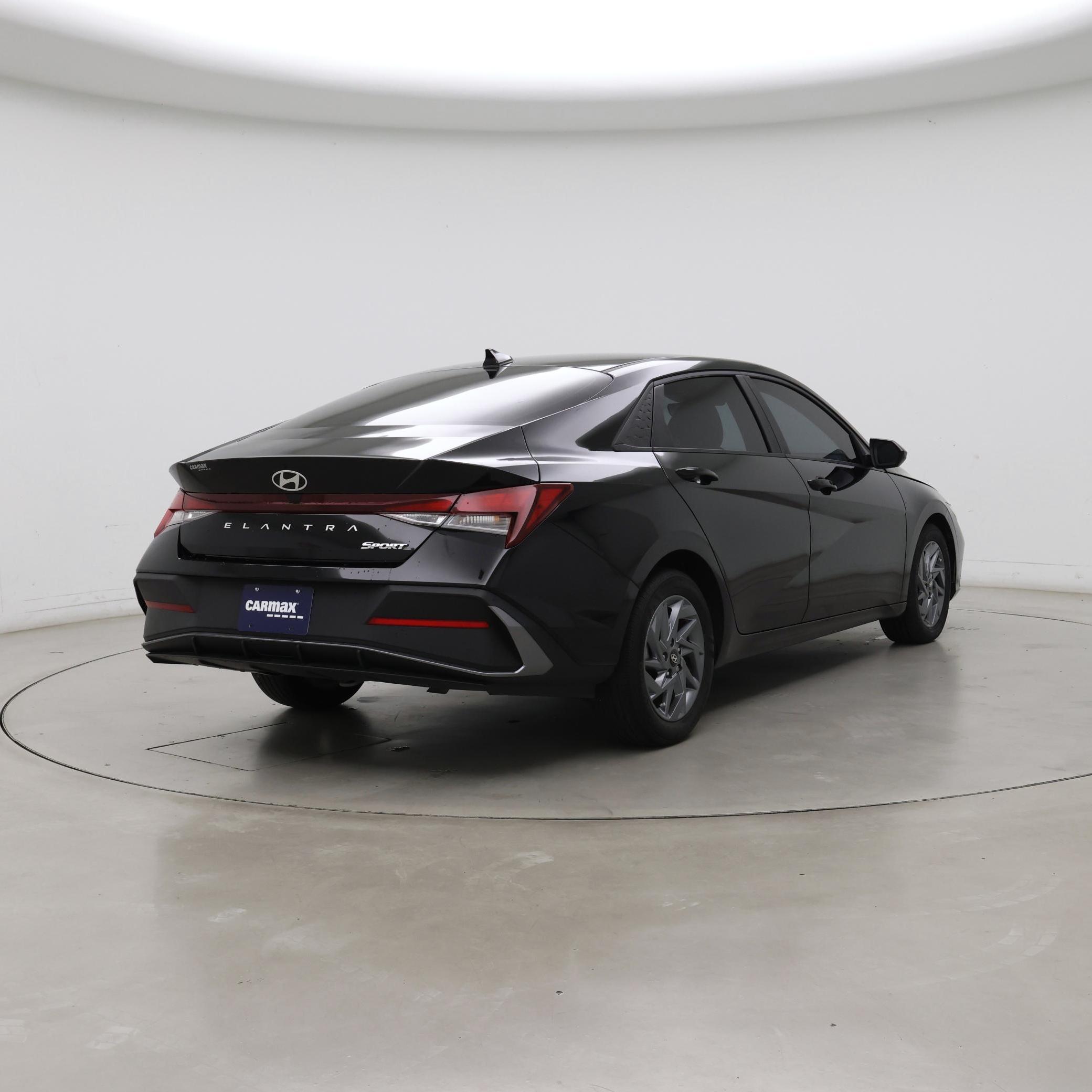 Thumbnail: 2024 Hyundai Elantra - 8