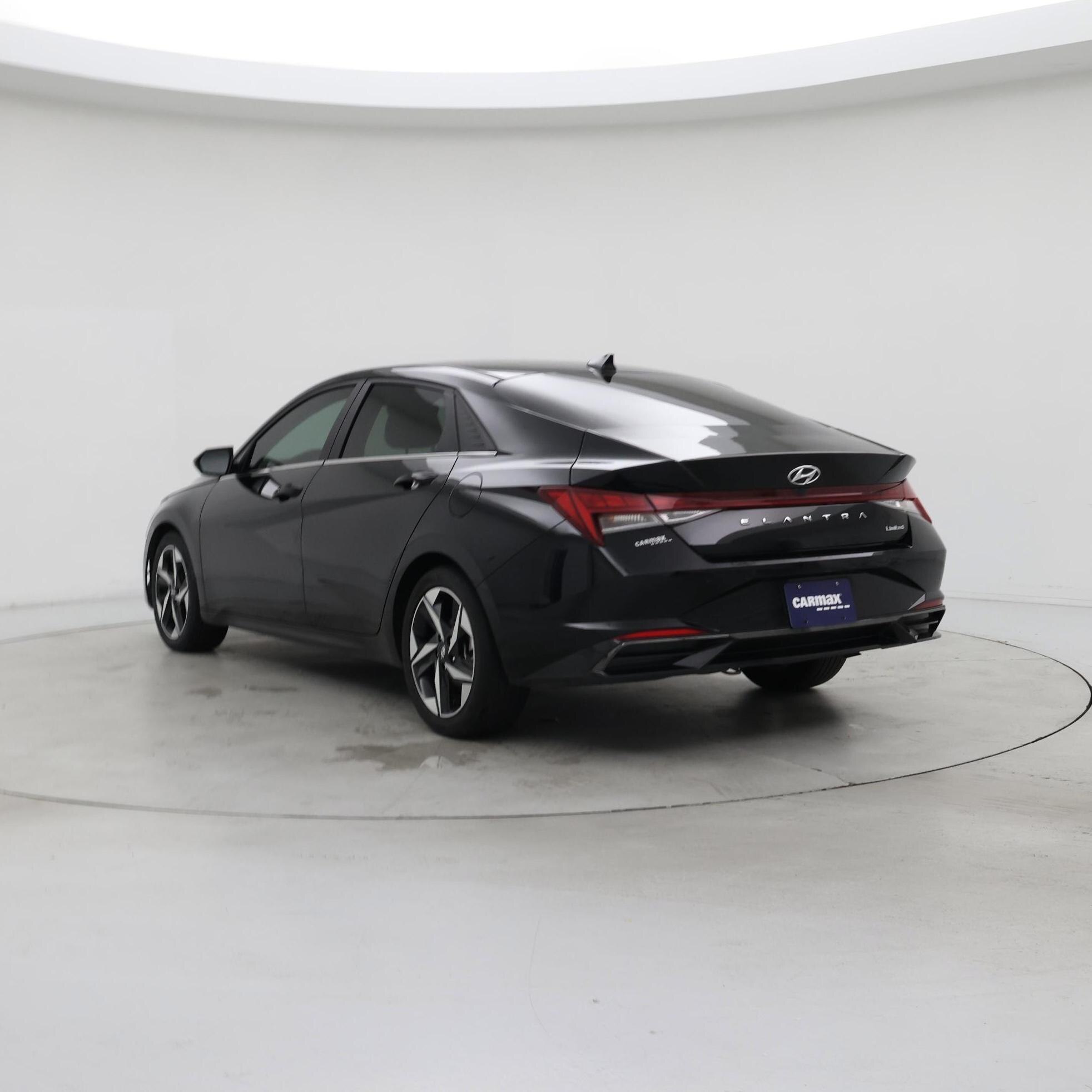 Thumbnail: 2022 Hyundai Elantra - 2