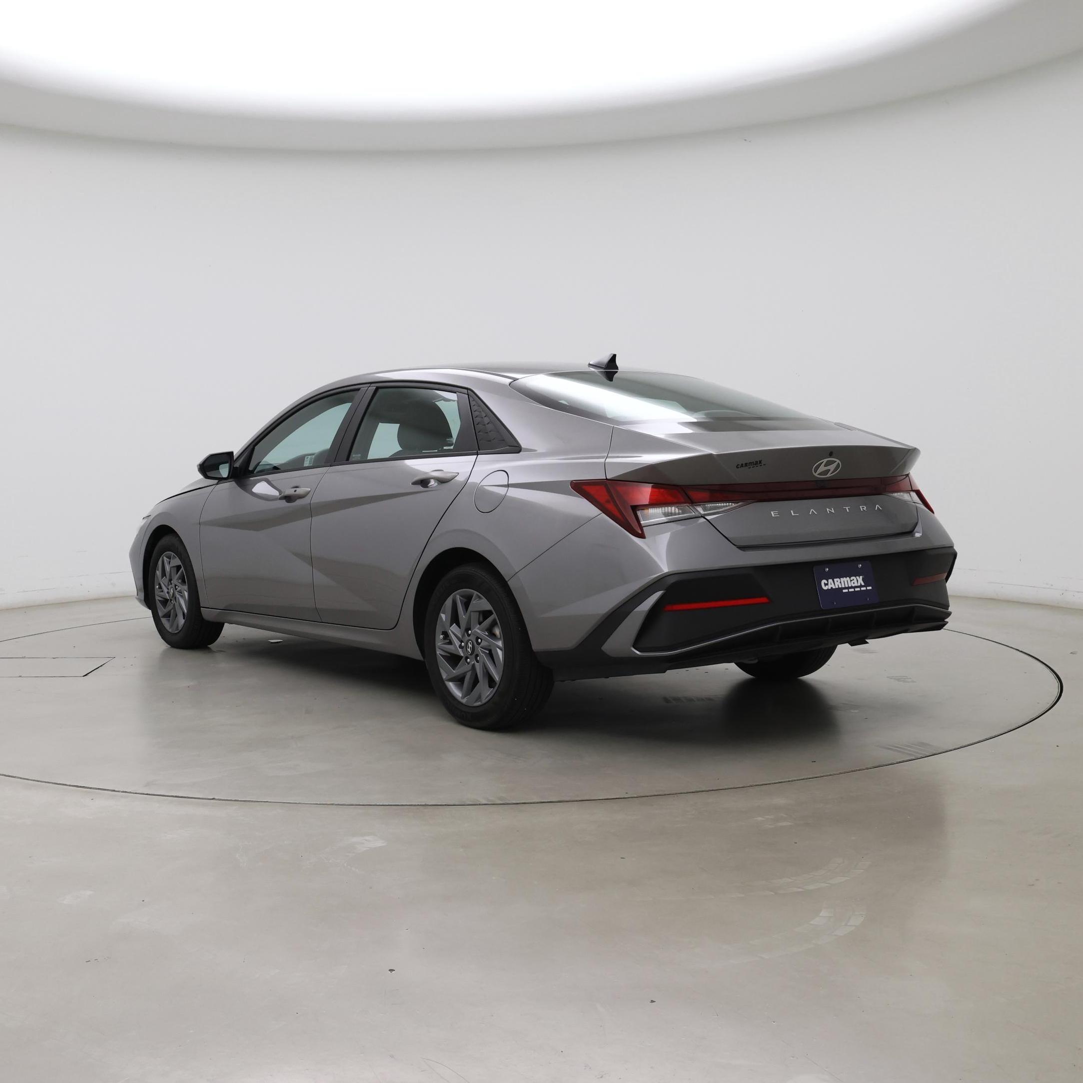 Thumbnail: 2024 Hyundai Elantra - 2