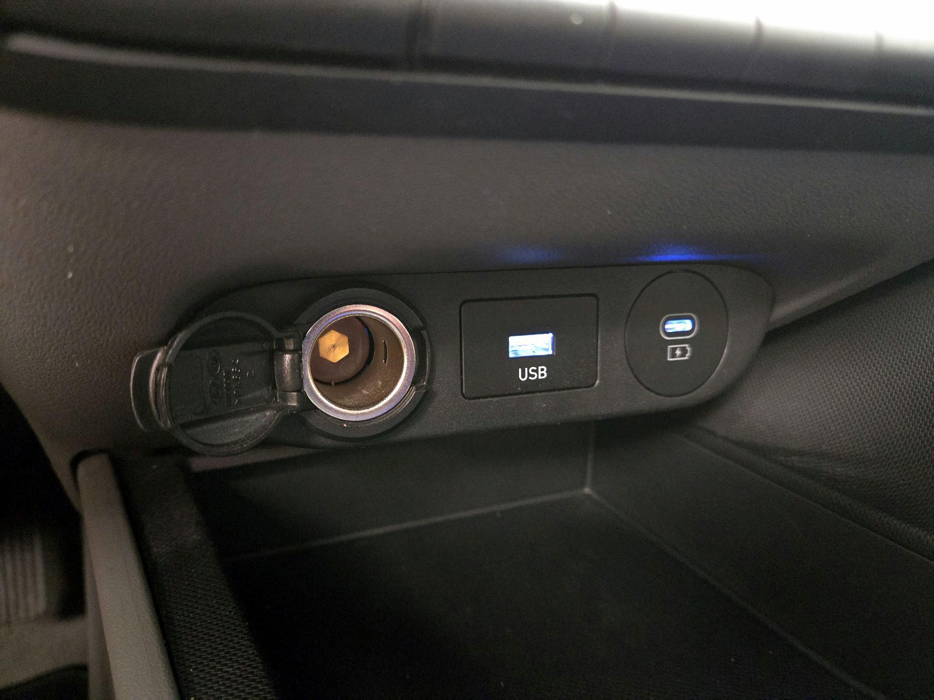 Thumbnail: 2024 Hyundai Elantra - 19