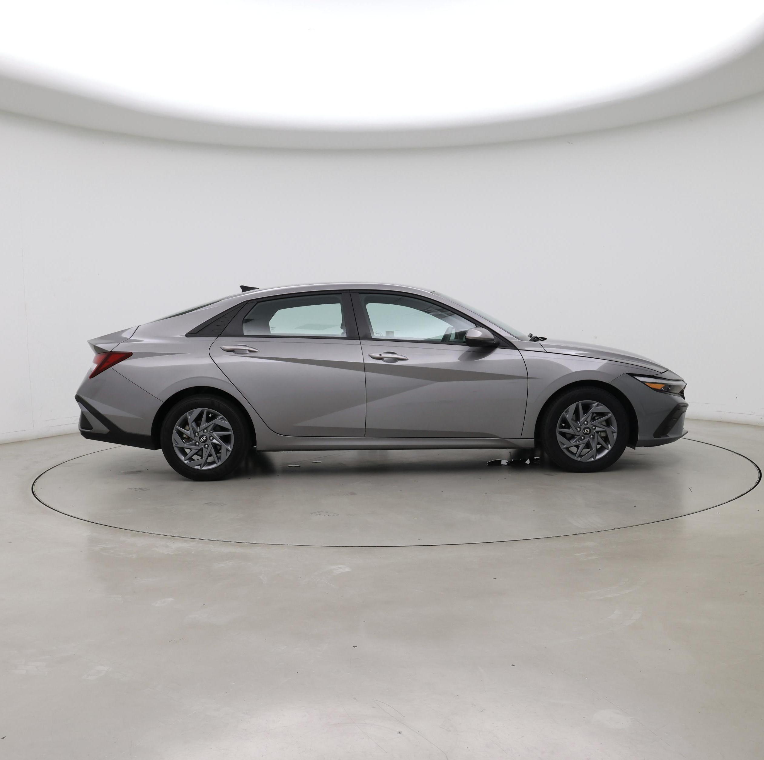 Thumbnail: 2024 Hyundai Elantra - 7